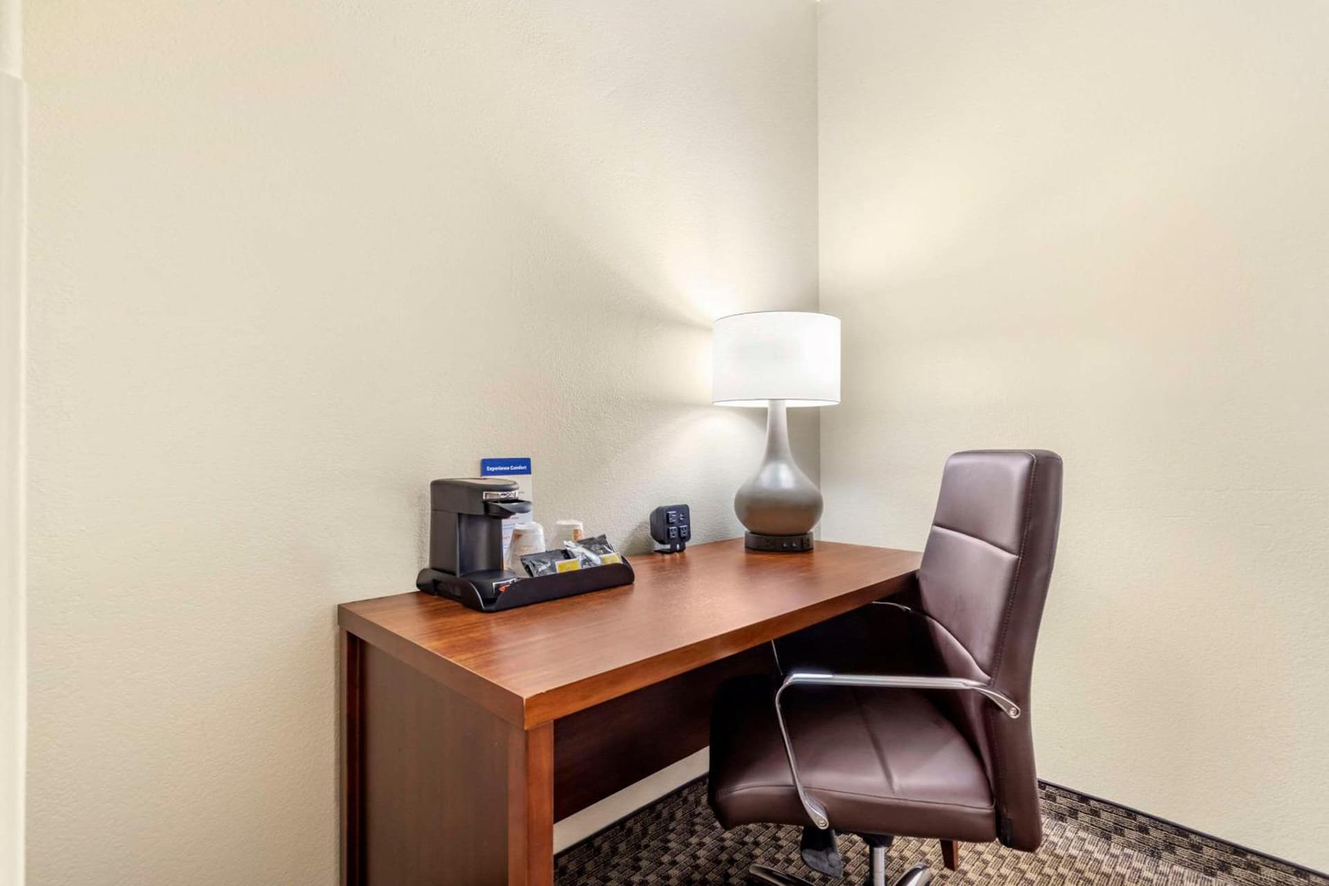 Comfort Suites Medical Center near Six Flags gallery photo in San Antonio, TX — image 31
