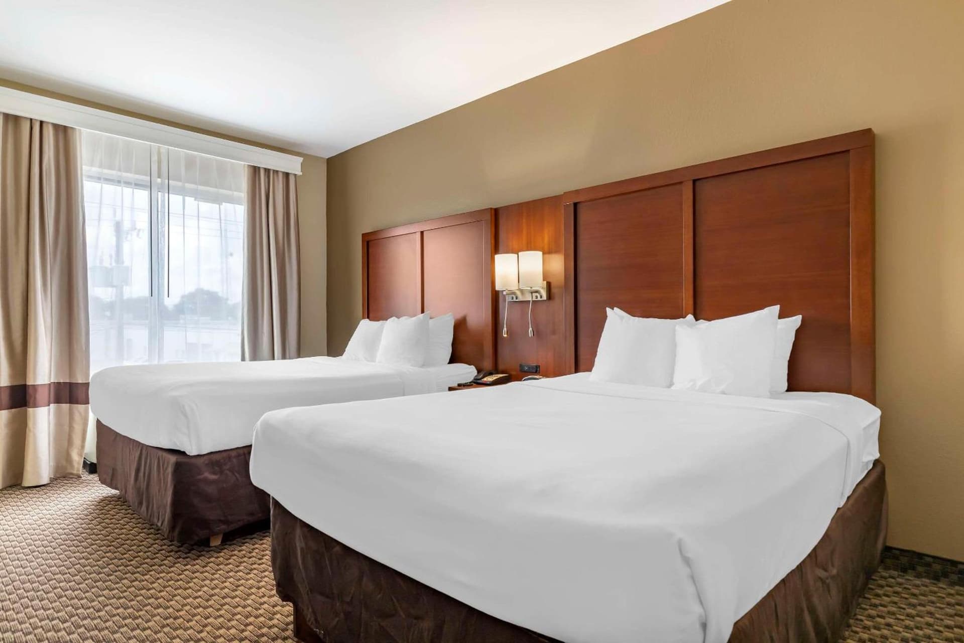 Comfort Suites Medical Center near Six Flags gallery photo in San Antonio, TX — image 17