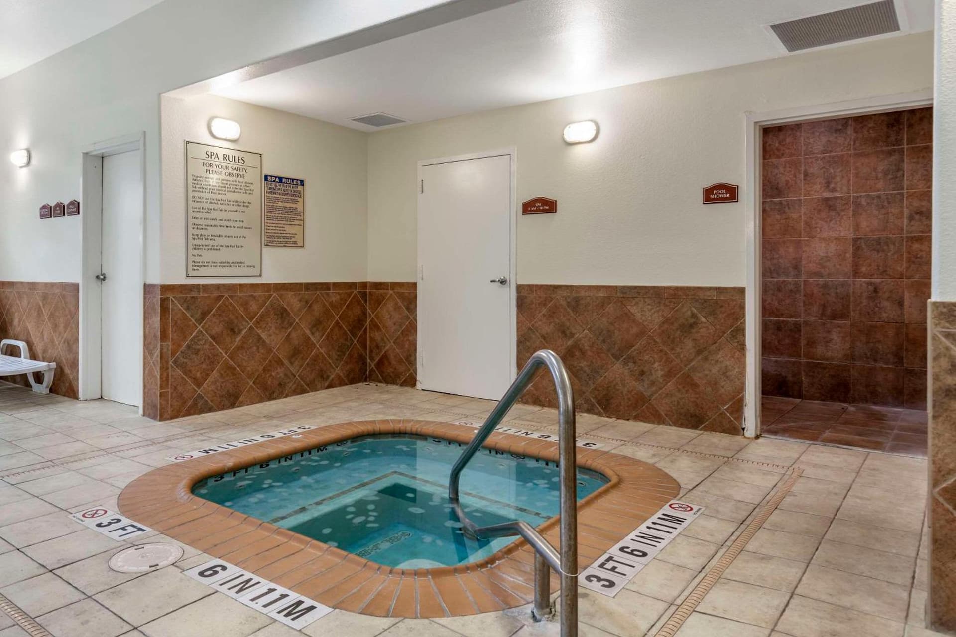 Comfort Suites Medical Center near Six Flags gallery photo in San Antonio, TX — image 52