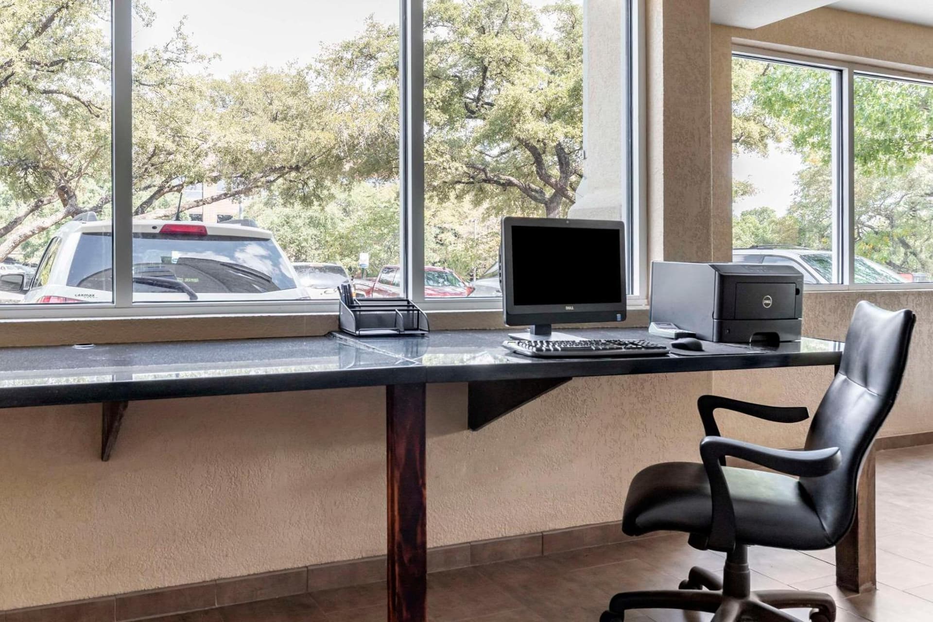 Comfort Suites Medical Center near Six Flags gallery photo in San Antonio, TX — image 5
