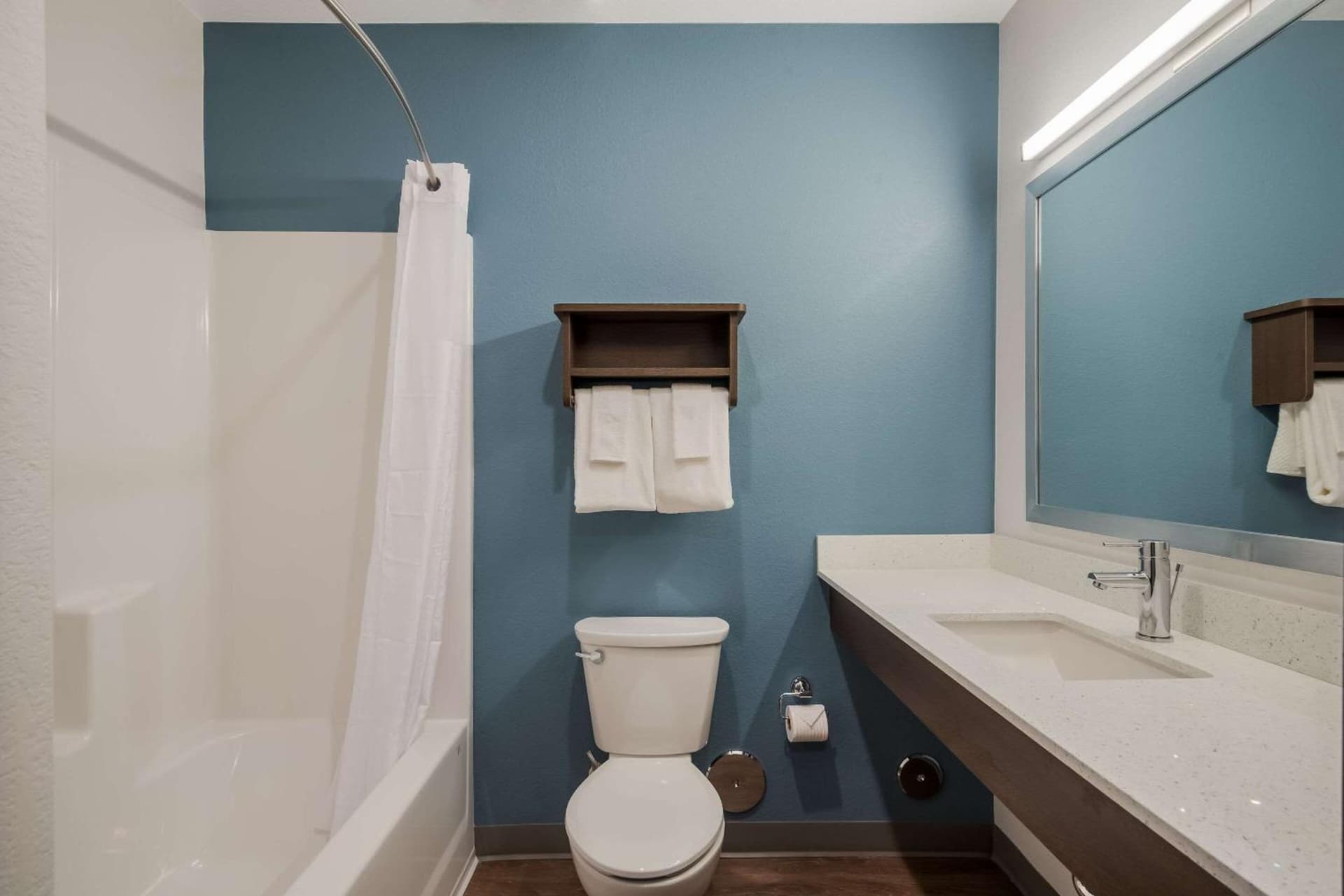 WoodSpring Suites Bellflower - Los Angeles interior in Bellflower, CA — gallery photo 2