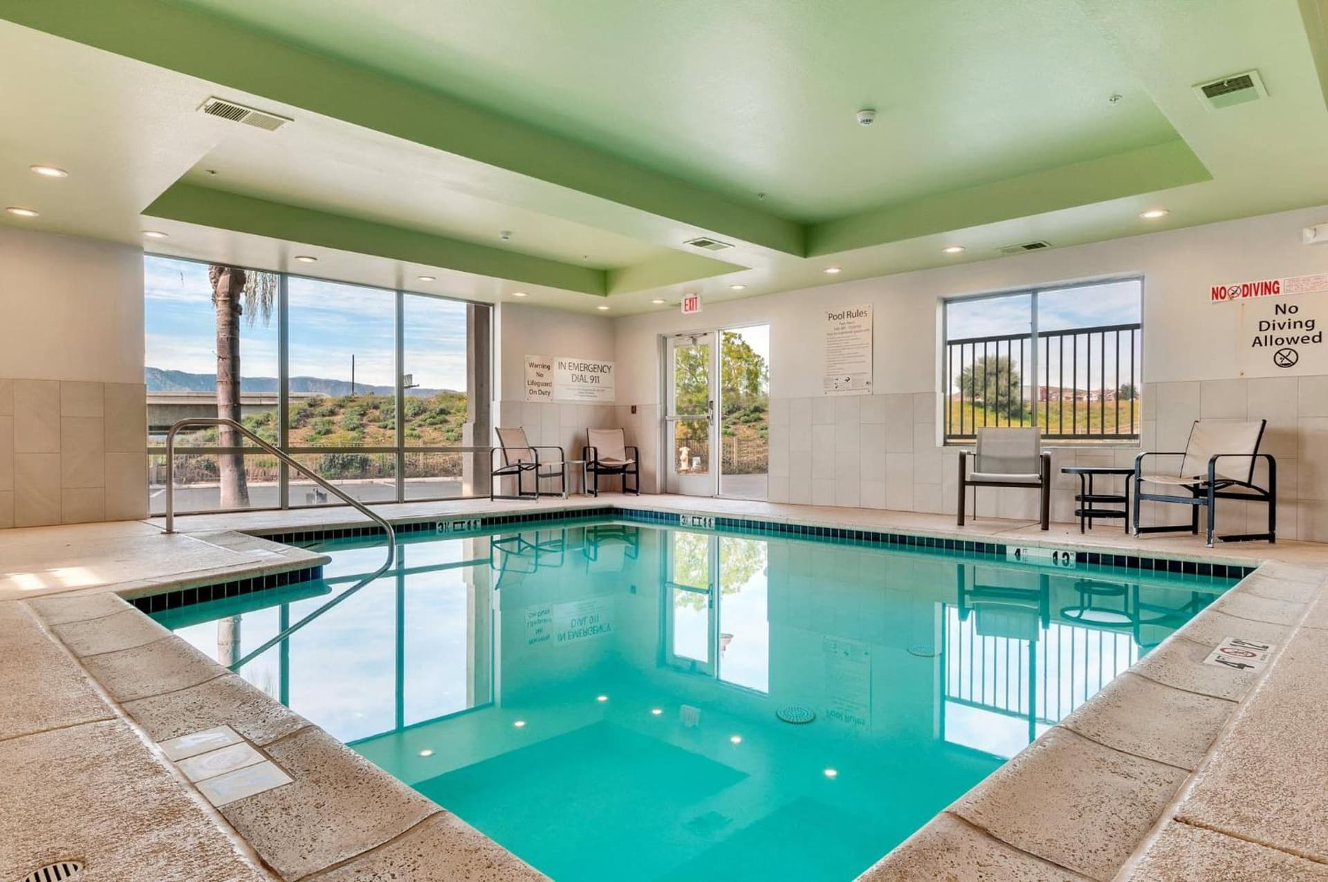Holiday Inn Express Hotel & Suites Lake Elsinore by IHG gallery photo in Lake Elsinore, CA — image 54