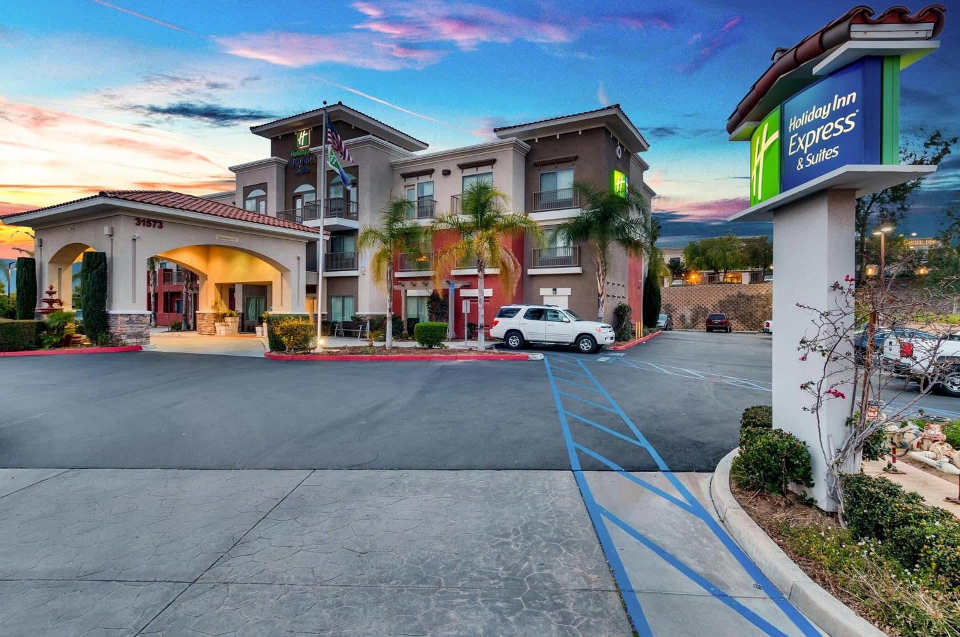 Holiday Inn Express Hotel & Suites Lake Elsinore by IHG gallery photo in Lake Elsinore, CA — image 23