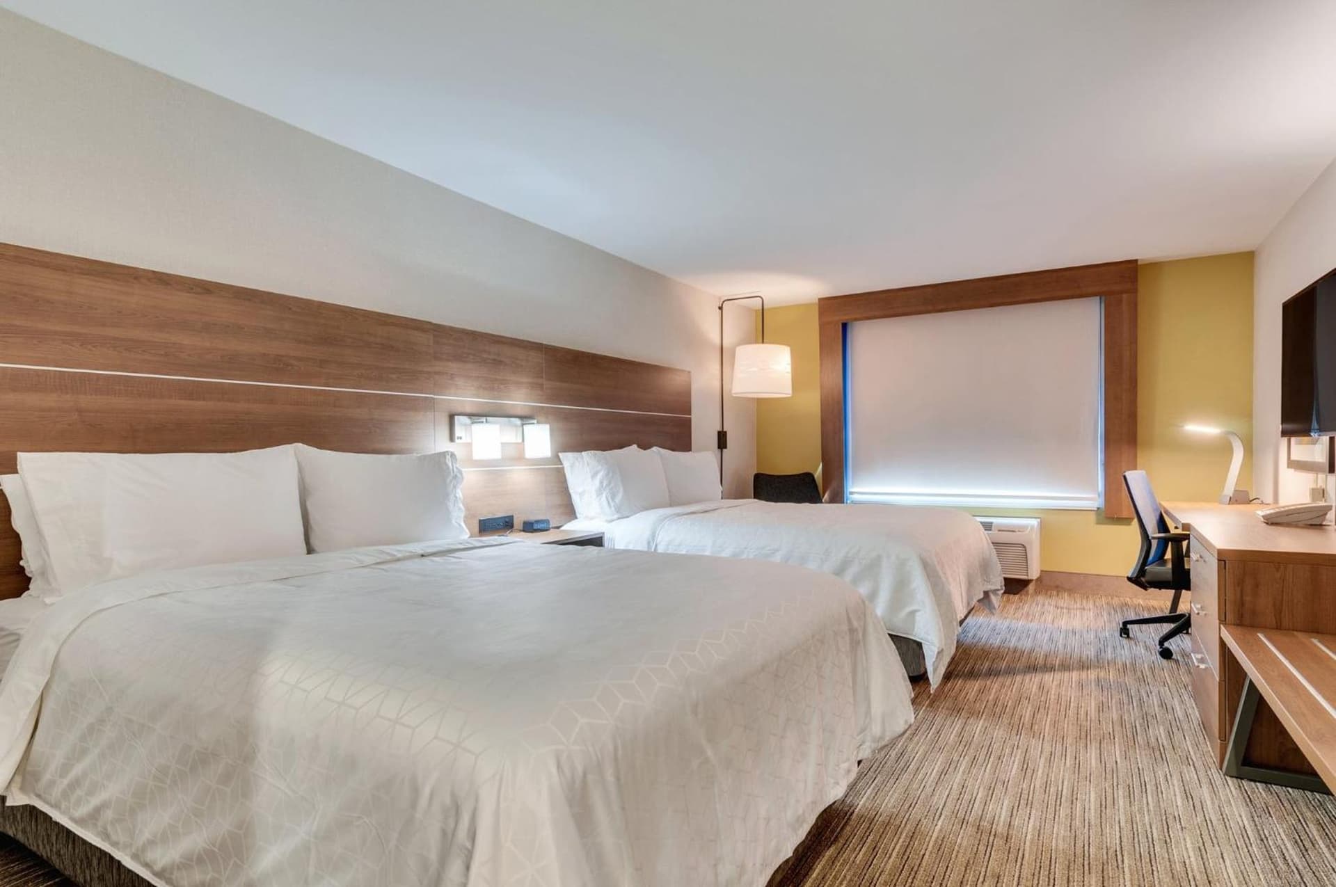 Holiday Inn Express Hotel & Suites Lake Elsinore by IHG gallery photo in Lake Elsinore, CA — image 57