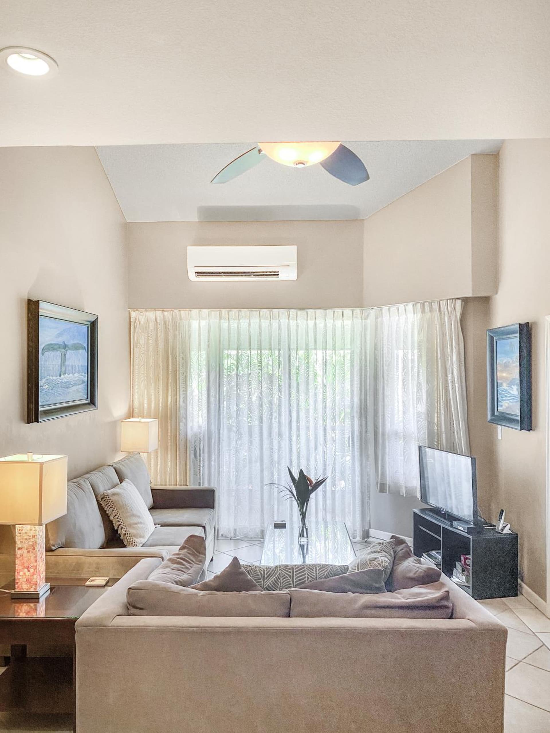 Renovated 2BR at Maui Banyan - Pool, Hot Tub, A/C property views in Wailea, HI — gallery photo 3