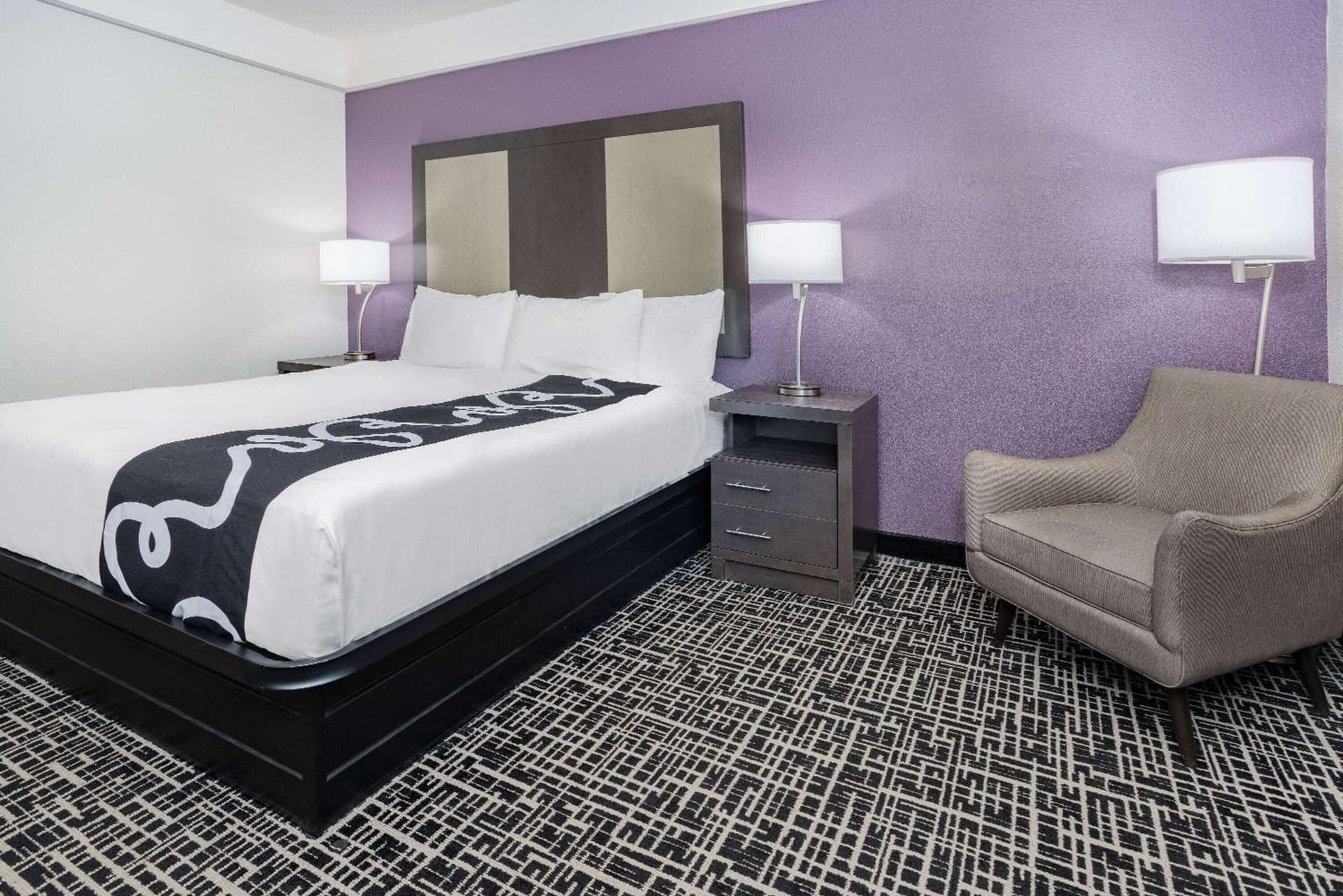 La Quinta Inn & Suites by Wyndham Norfolk gallery photo in Norfolk, VA — image 19