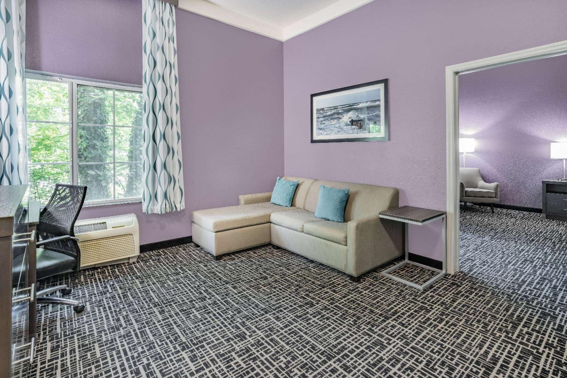 La Quinta Inn & Suites by Wyndham Norfolk gallery photo in Norfolk, VA — image 10