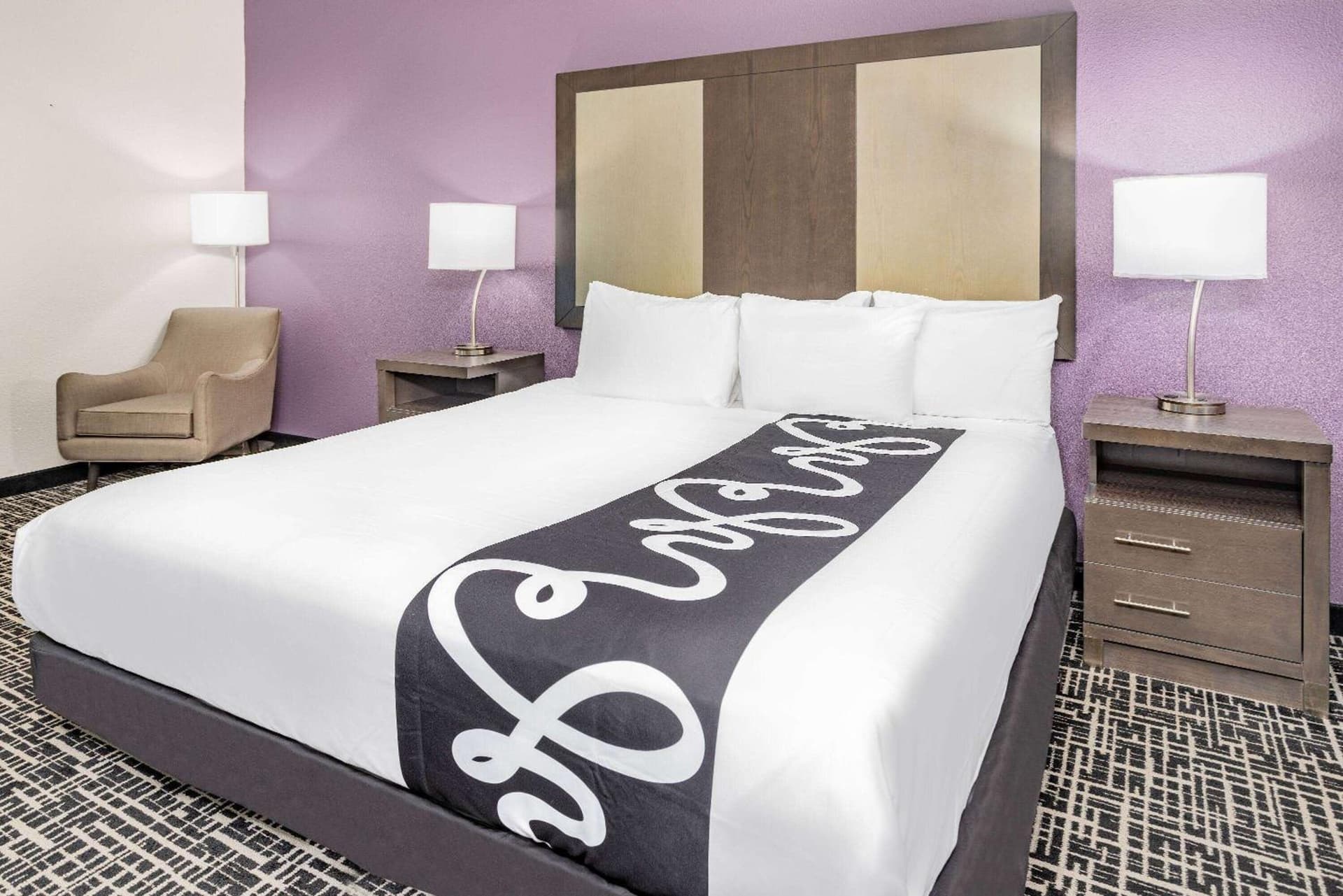 La Quinta Inn & Suites by Wyndham Norfolk gallery photo in Norfolk, VA — image 6
