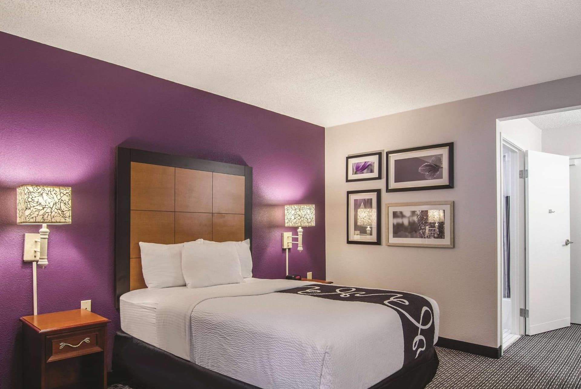 Howard Johnson by Wyndham Sacramento Downtown gallery photo in Sacramento, CA — image 46