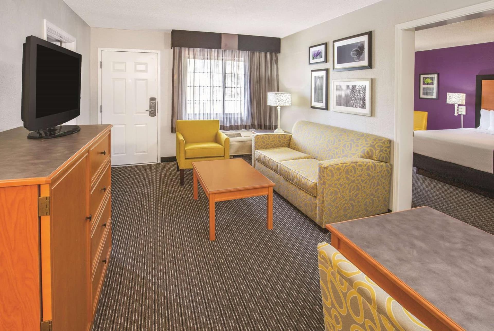 Howard Johnson by Wyndham Sacramento Downtown gallery photo in Sacramento, CA — image 39