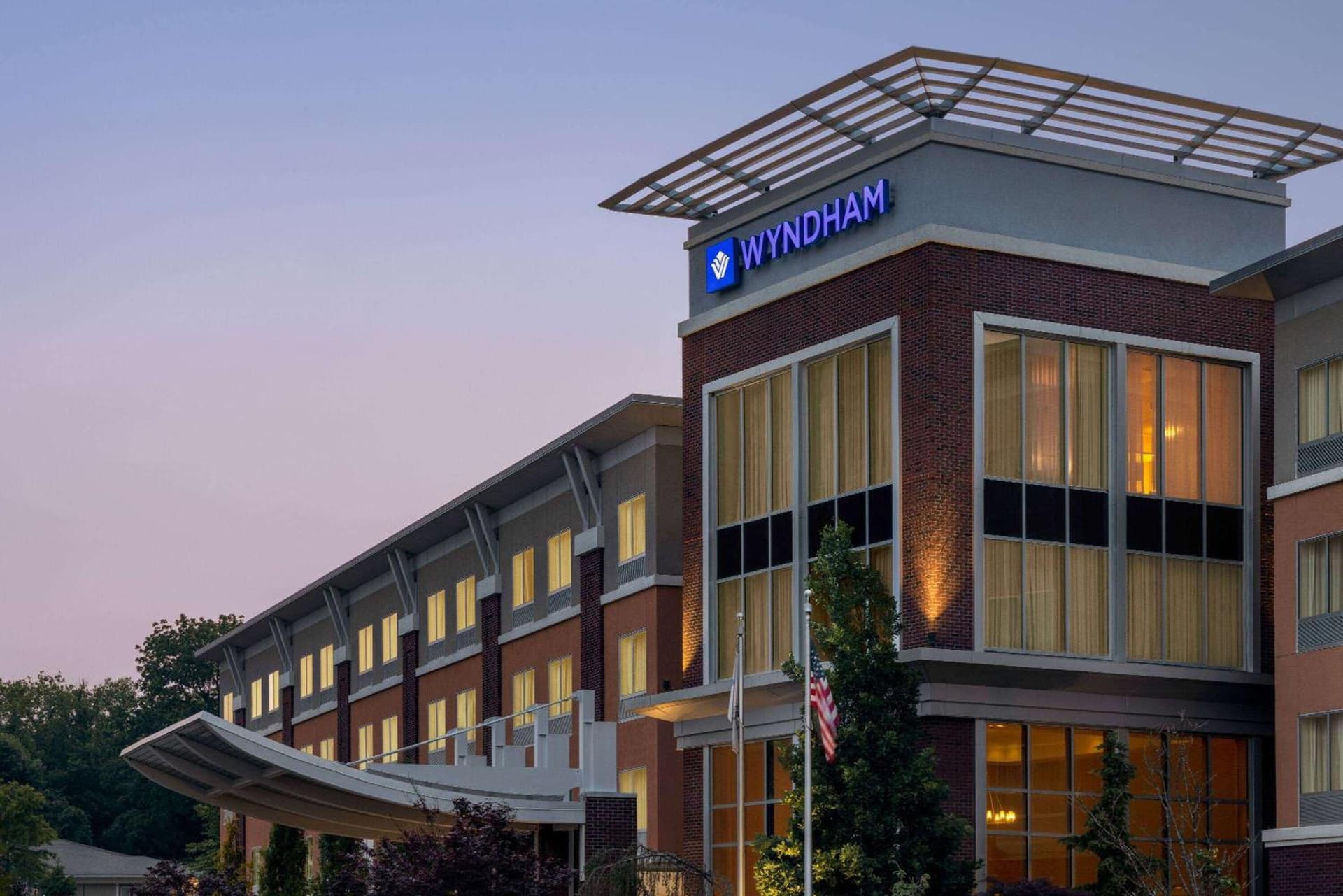 Wyndham Avon interior in Avon Center, OH — gallery photo 2