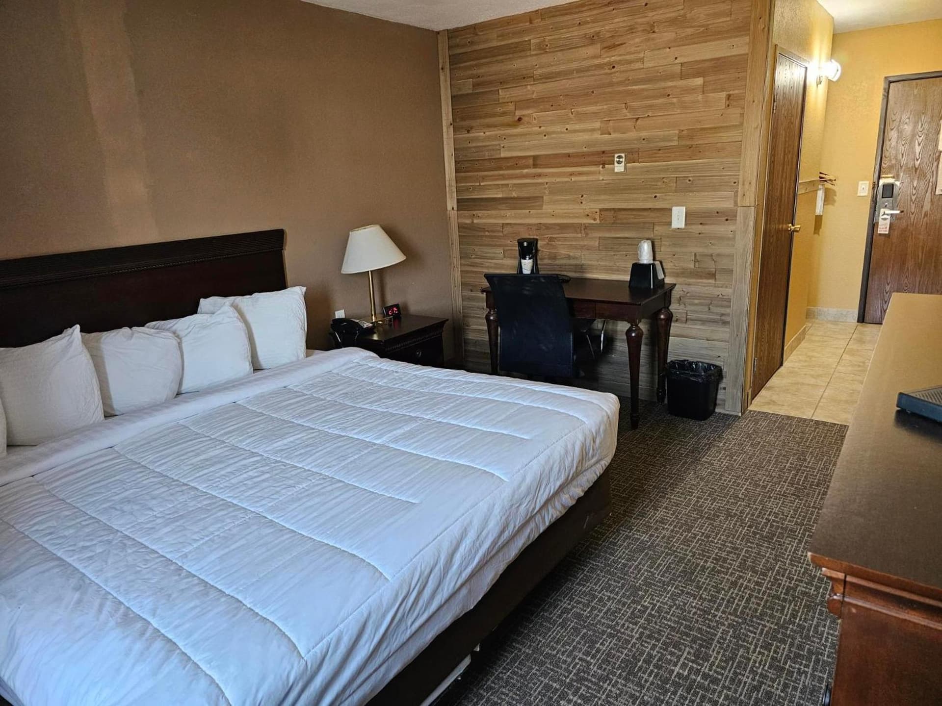 Crookston Inn & Convention Center interior in Crookston, MN — gallery photo 2