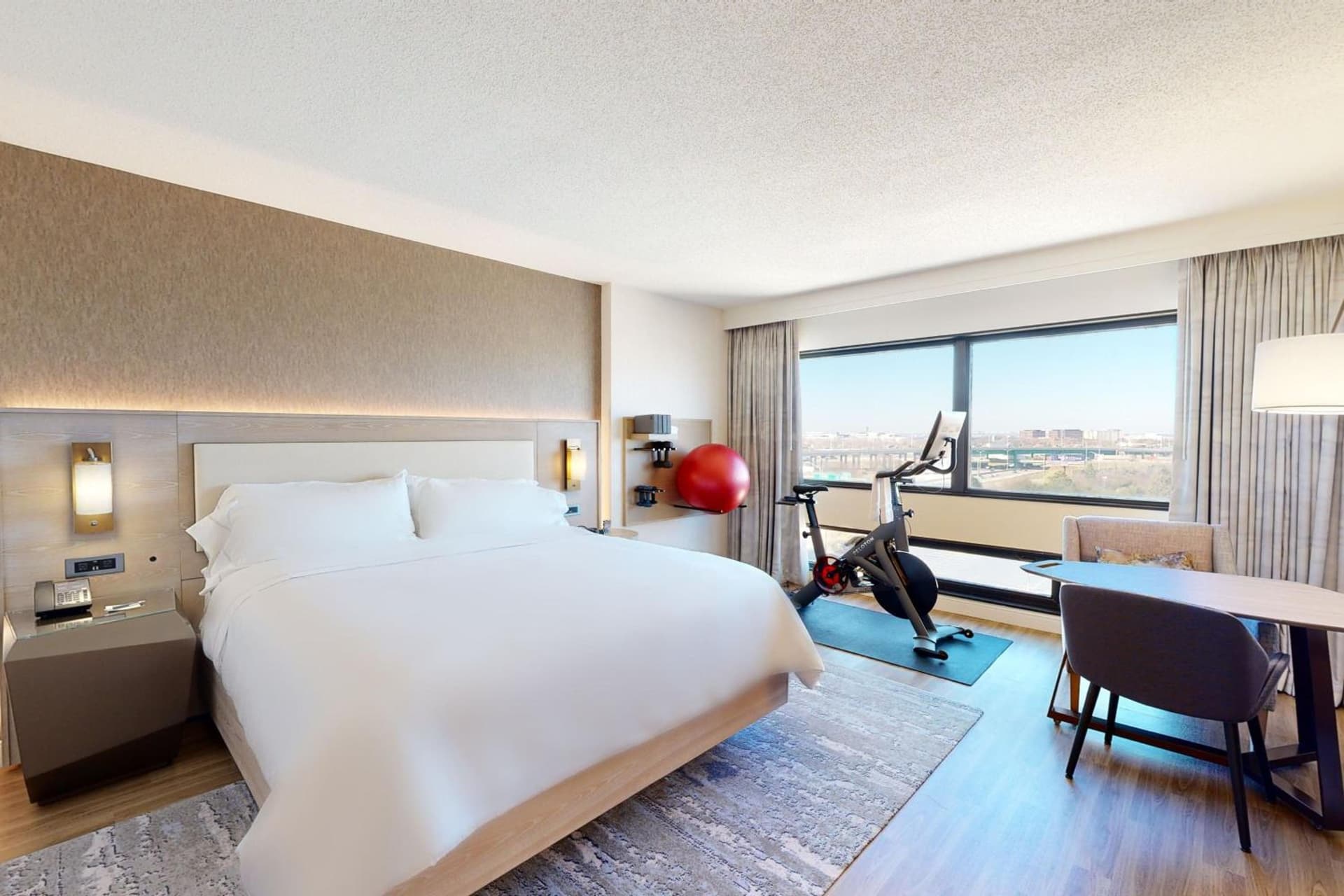 The Westin O'Hare gallery photo in Rosemont, IL — image 70