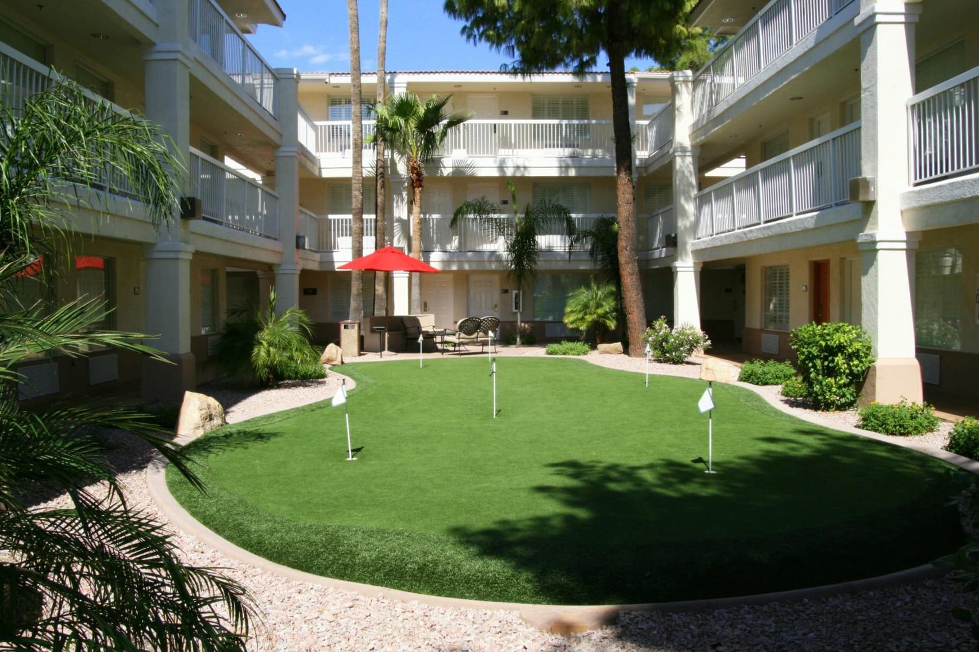 Howard Johnson by Wyndham Tempe University/Phoenix gallery photo in Tempe, AZ — image 15