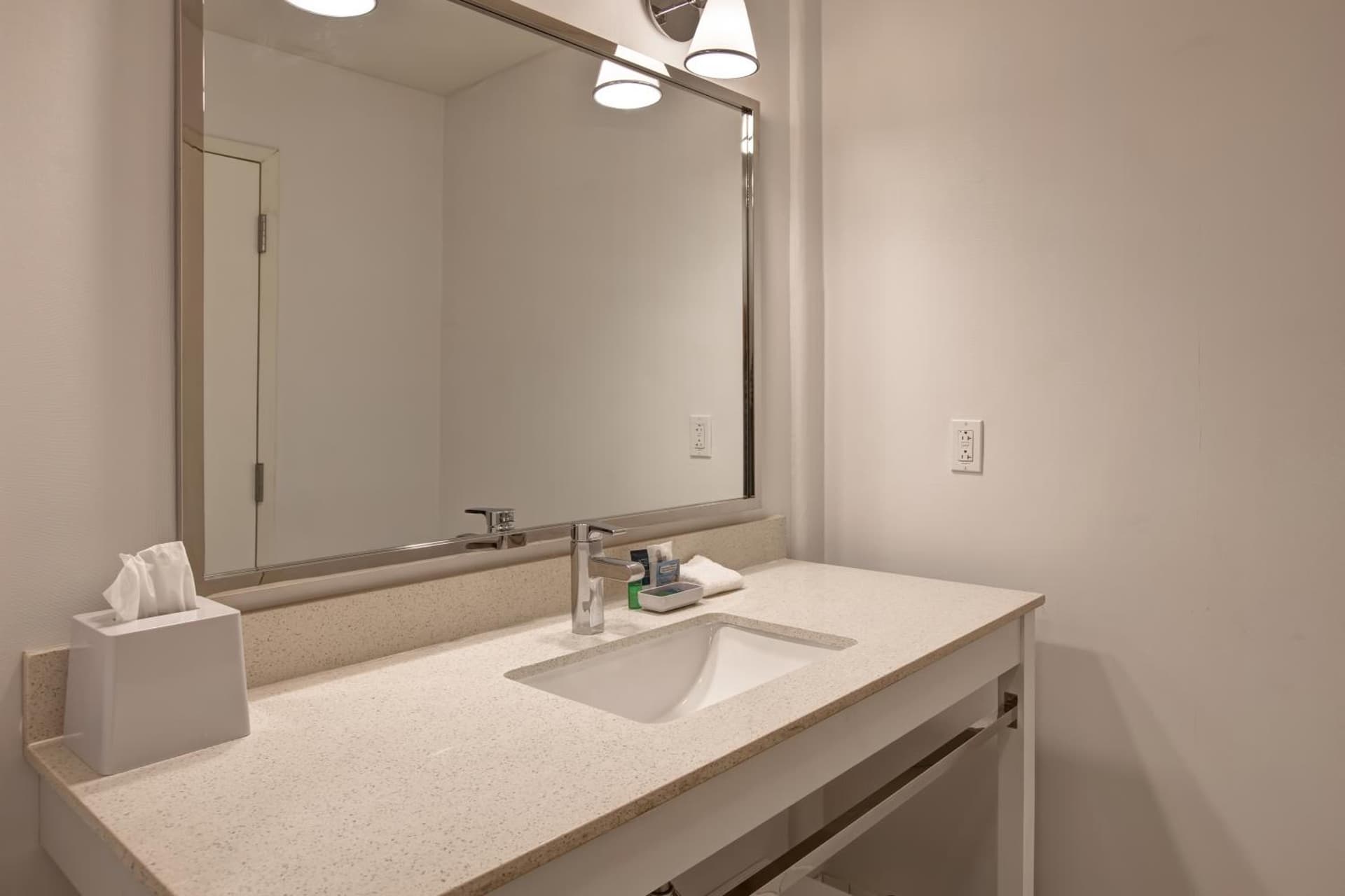 Four Points by Sheraton Peoria gallery photo in Peoria, IL — image 27