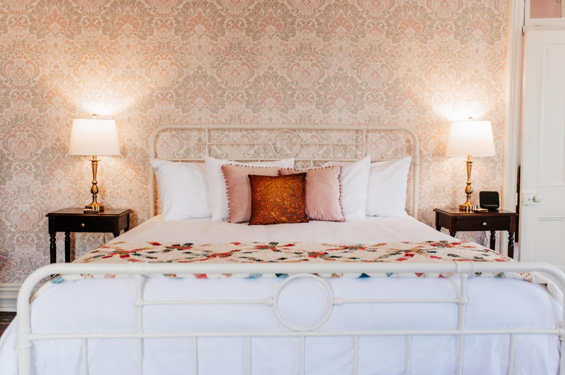 White House Hotel property views in Hermann, MO — gallery photo 3