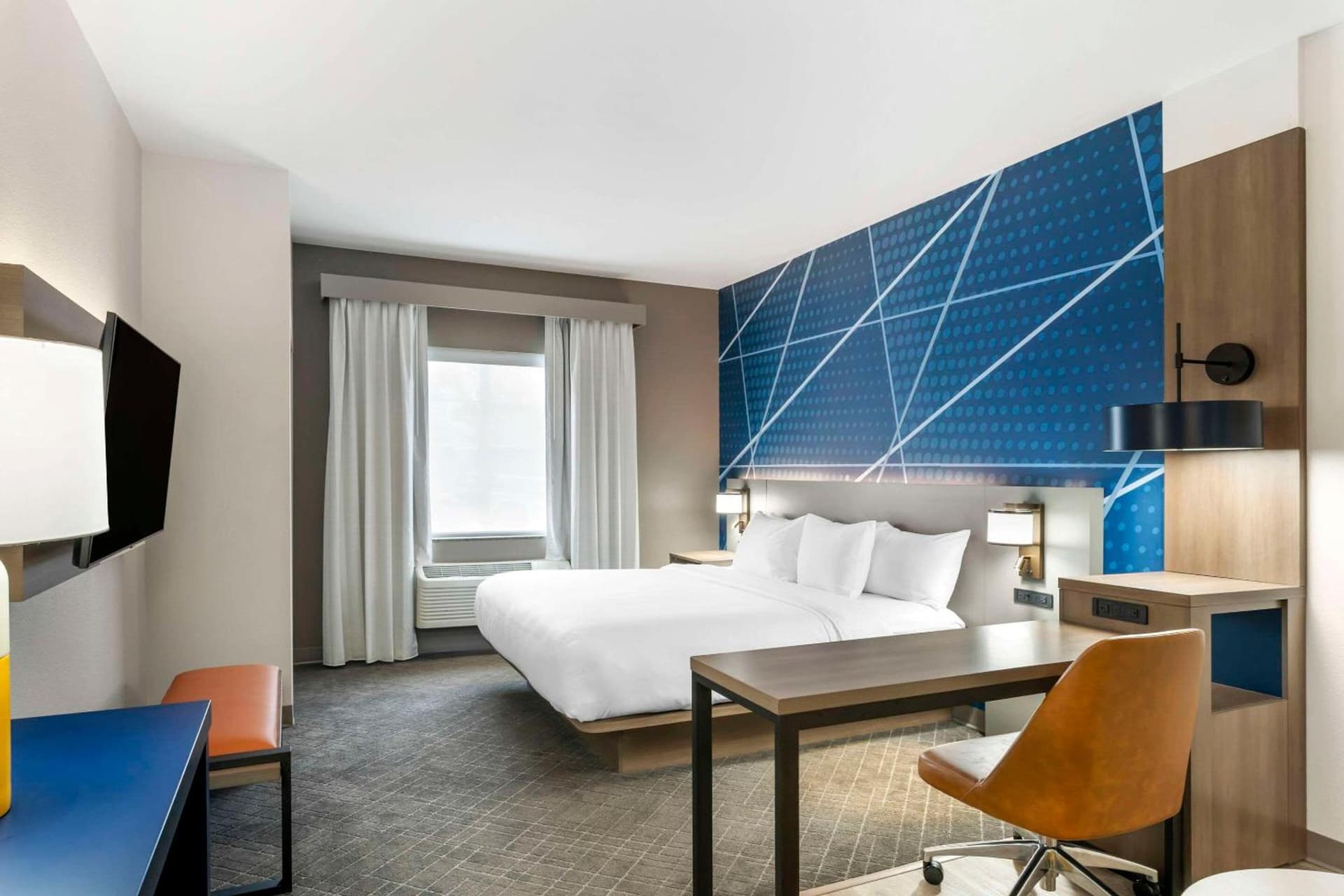 Comfort Suites Elgin Northwest gallery photo in Elgin, IL — image 16
