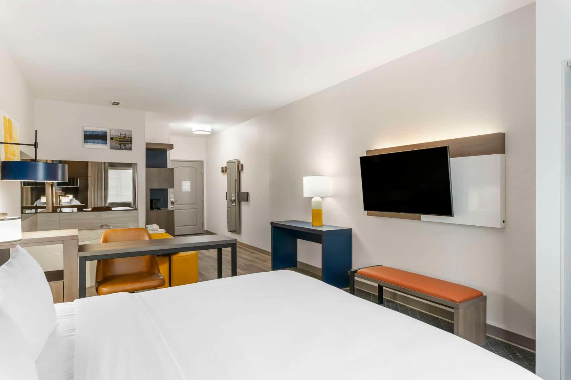 Comfort Suites Elgin Northwest gallery photo in Elgin, IL — image 21