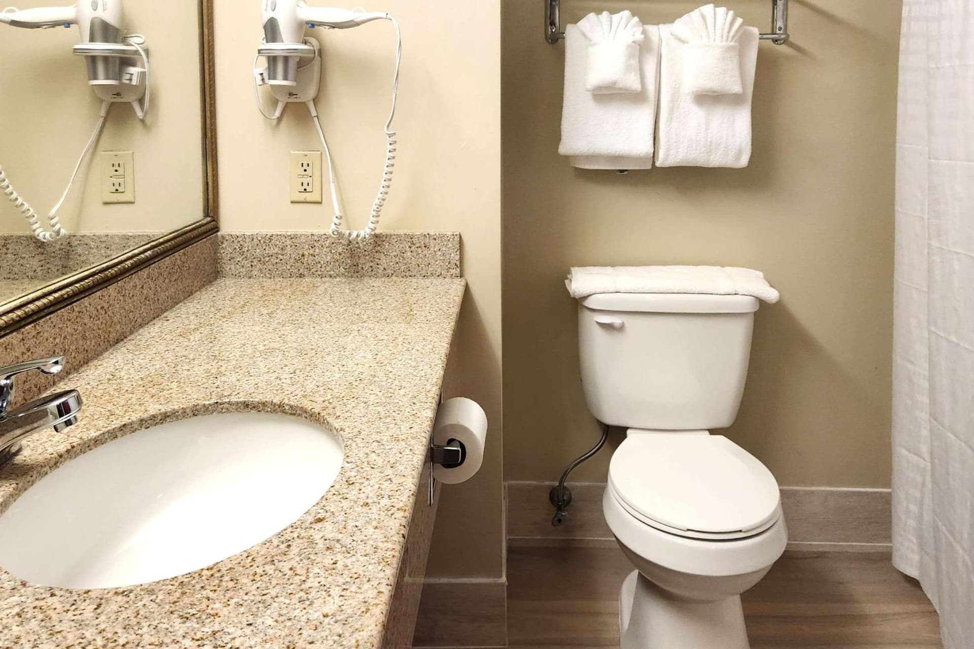 Comfort Inn & Suites Mount Pocono gallery photo in Mount Pocono, PA — image 17