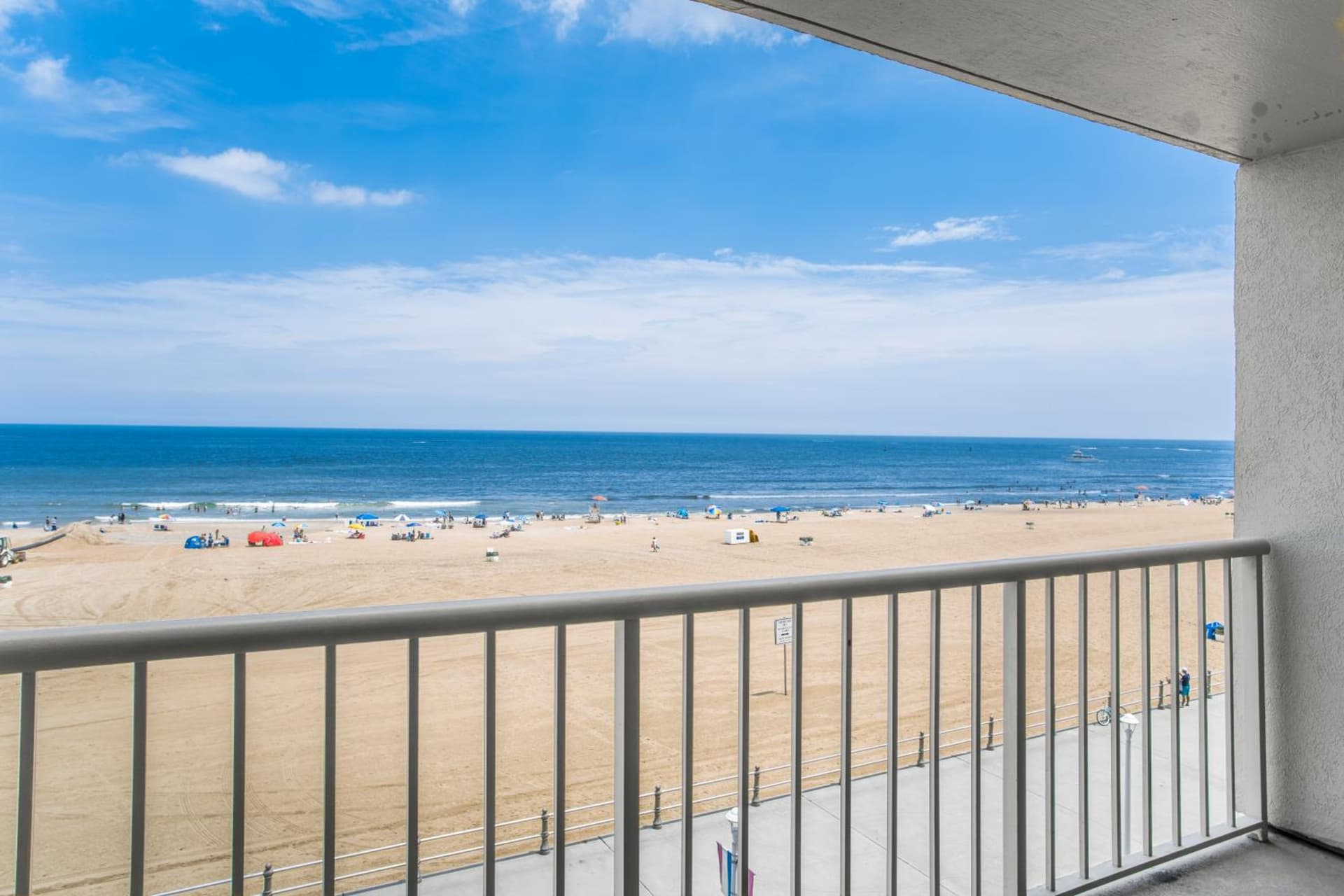 Beach Quarters Resort gallery photo in Virginia Beach, VA — image 9