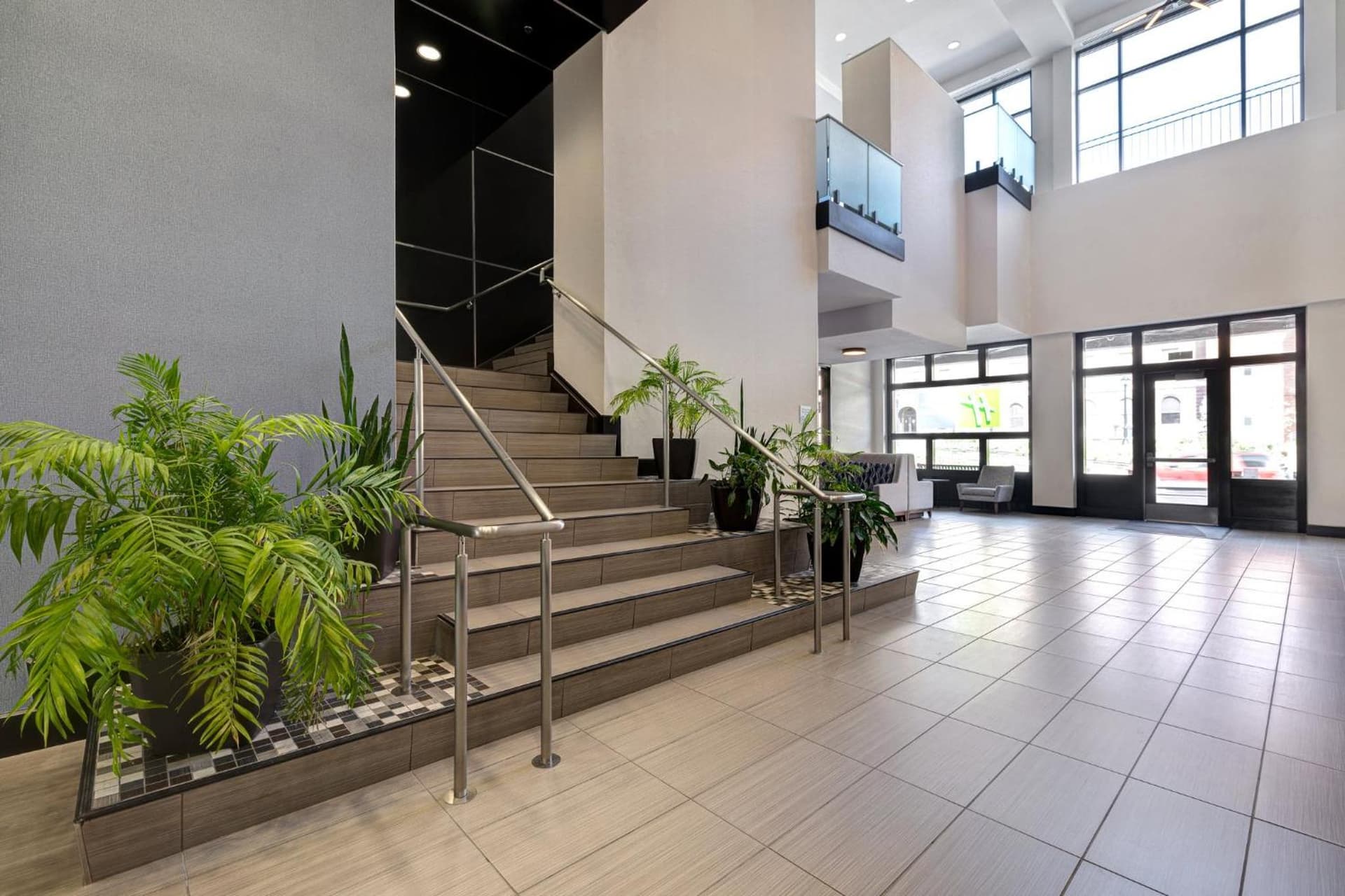 Holiday Inn Express & Suites - Kansas City KU Medical Center by IHG gallery photo in Kansas City, MO — image 12