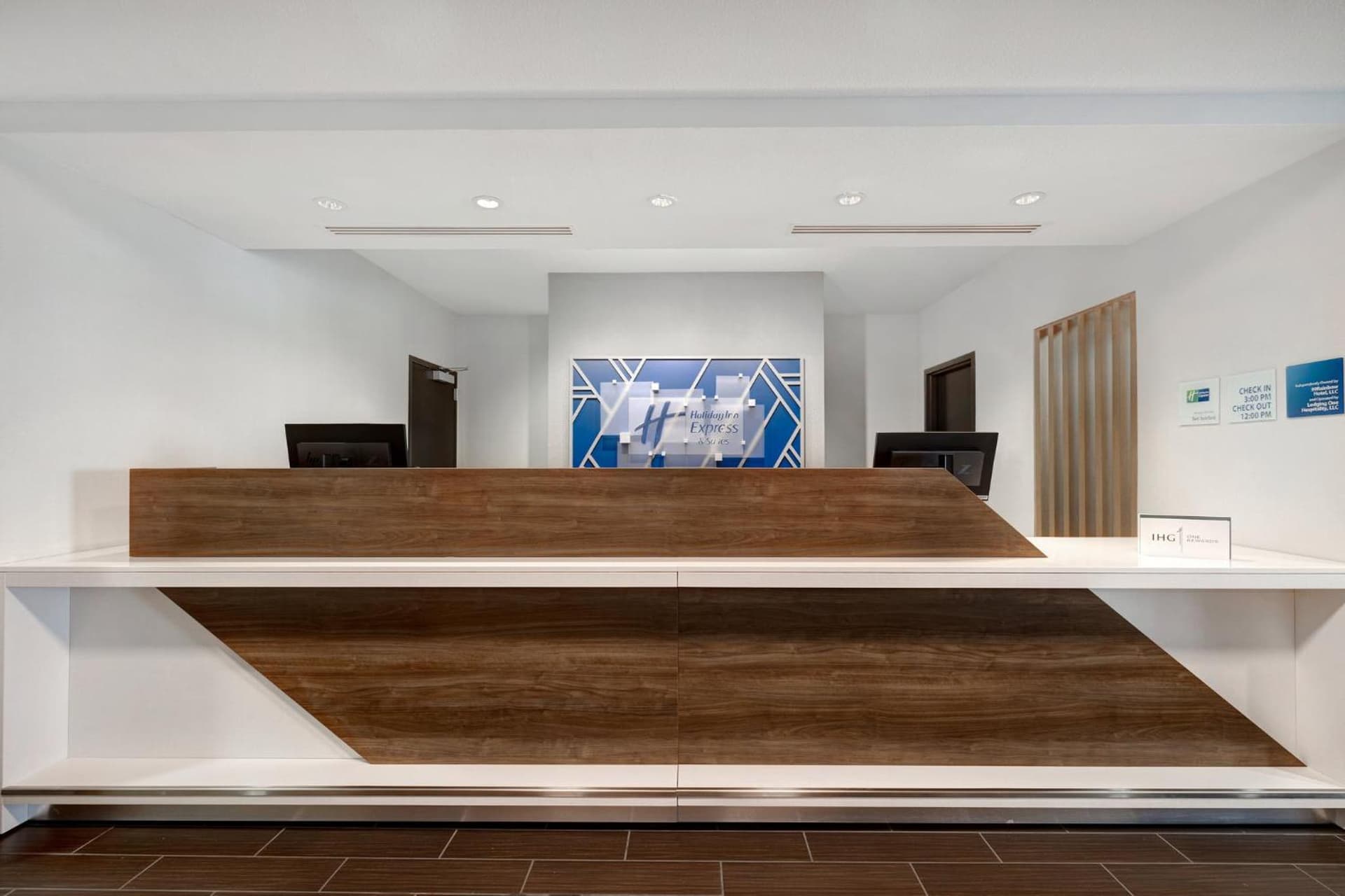 Holiday Inn Express & Suites - Kansas City KU Medical Center by IHG gallery photo in Kansas City, MO — image 18