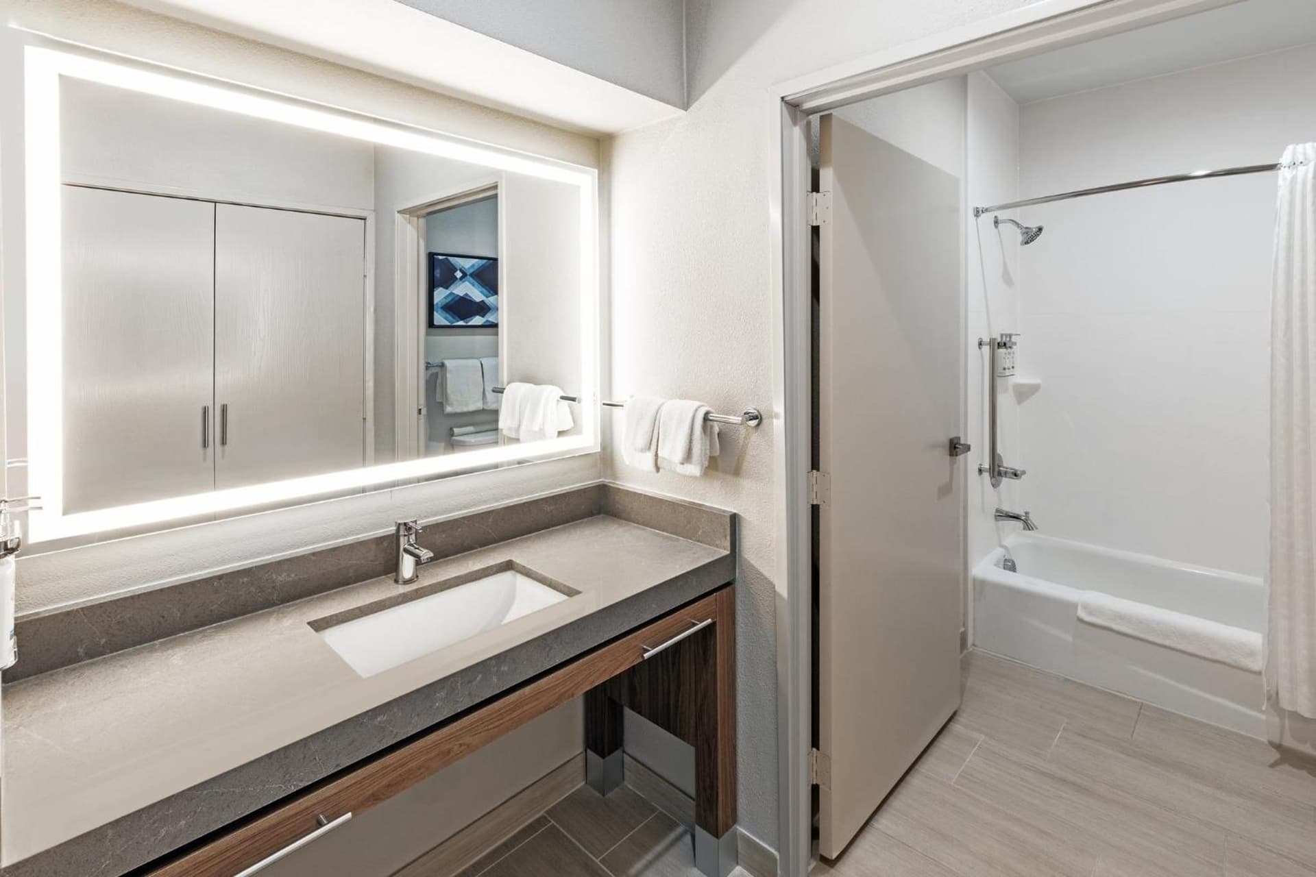 Candlewood Suites DFW Airport North - Irving by IHG gallery photo in Irving, TX — image 8