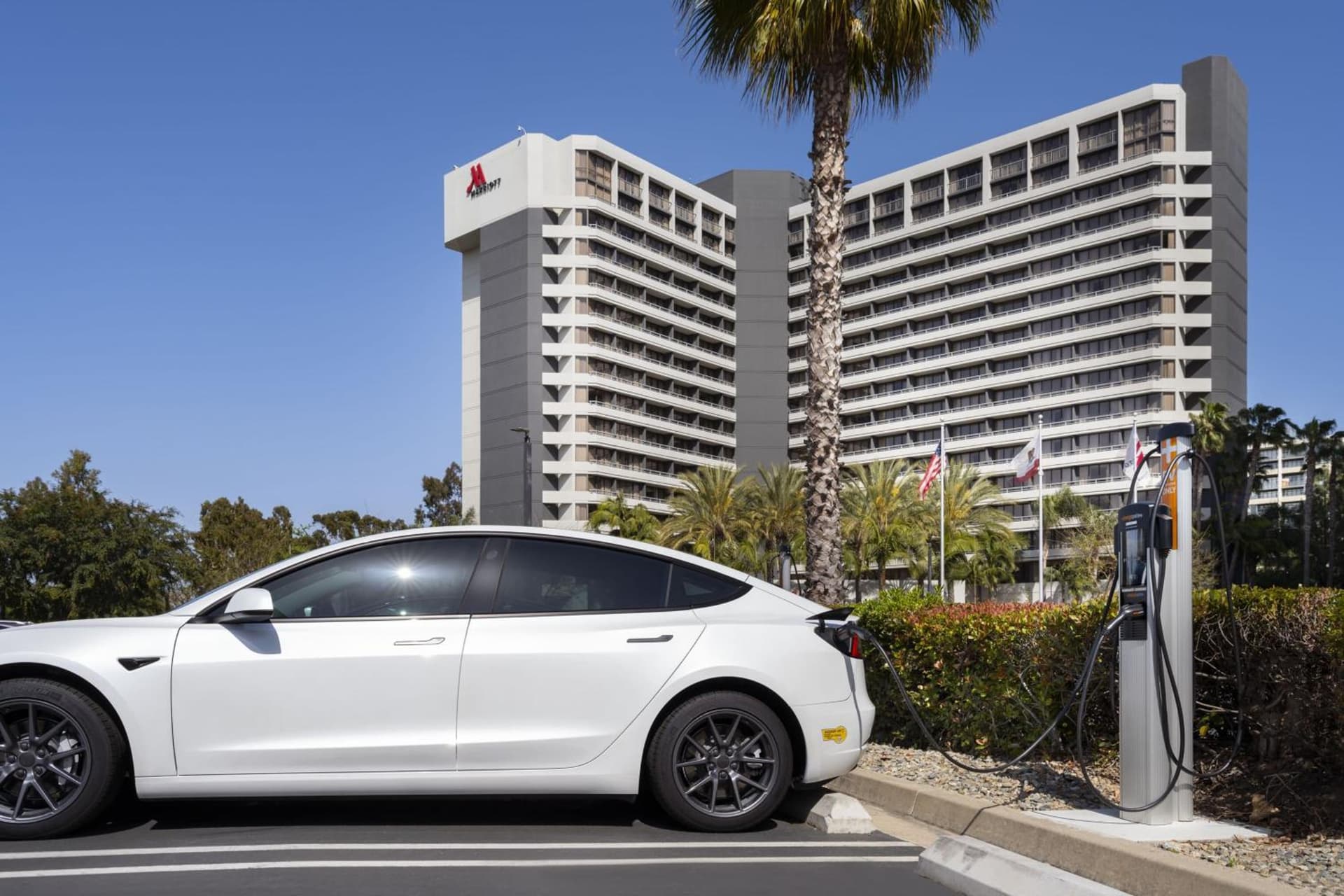 Irvine Marriott interior in Irvine, CA — gallery photo 2