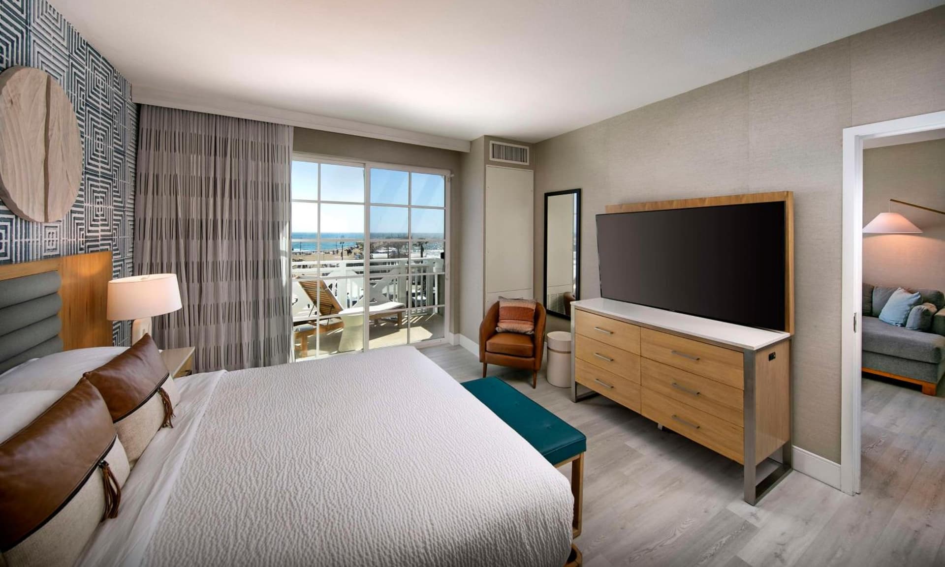 Inn at the Pier Pismo Beach, Curio Collection by Hilton gallery photo in Pismo Beach, CA — image 45