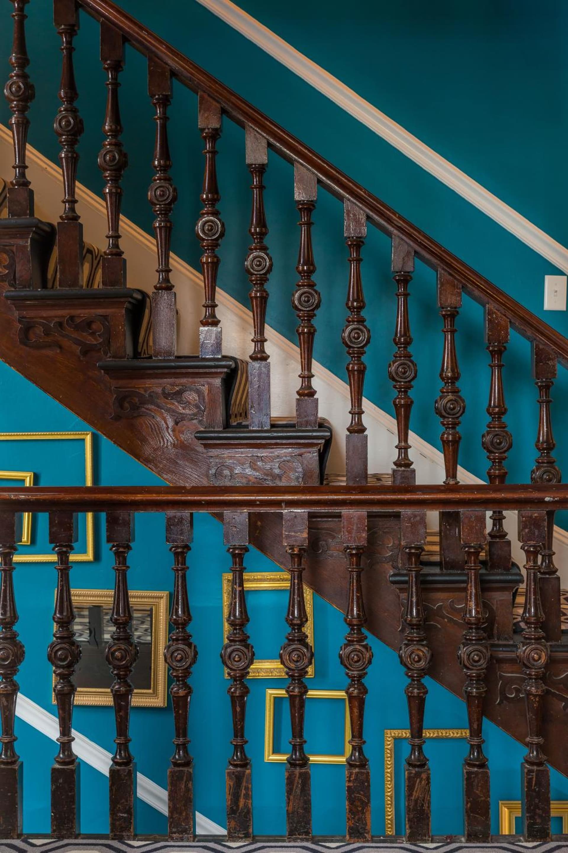 Gilded gallery photo in Newport, RI — image 27