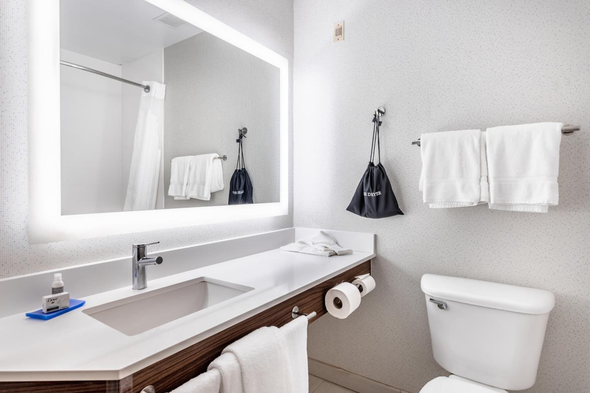 Holiday Inn Express Annapolis East-Kent Island by IHG gallery photo in Grasonville, MD — image 4