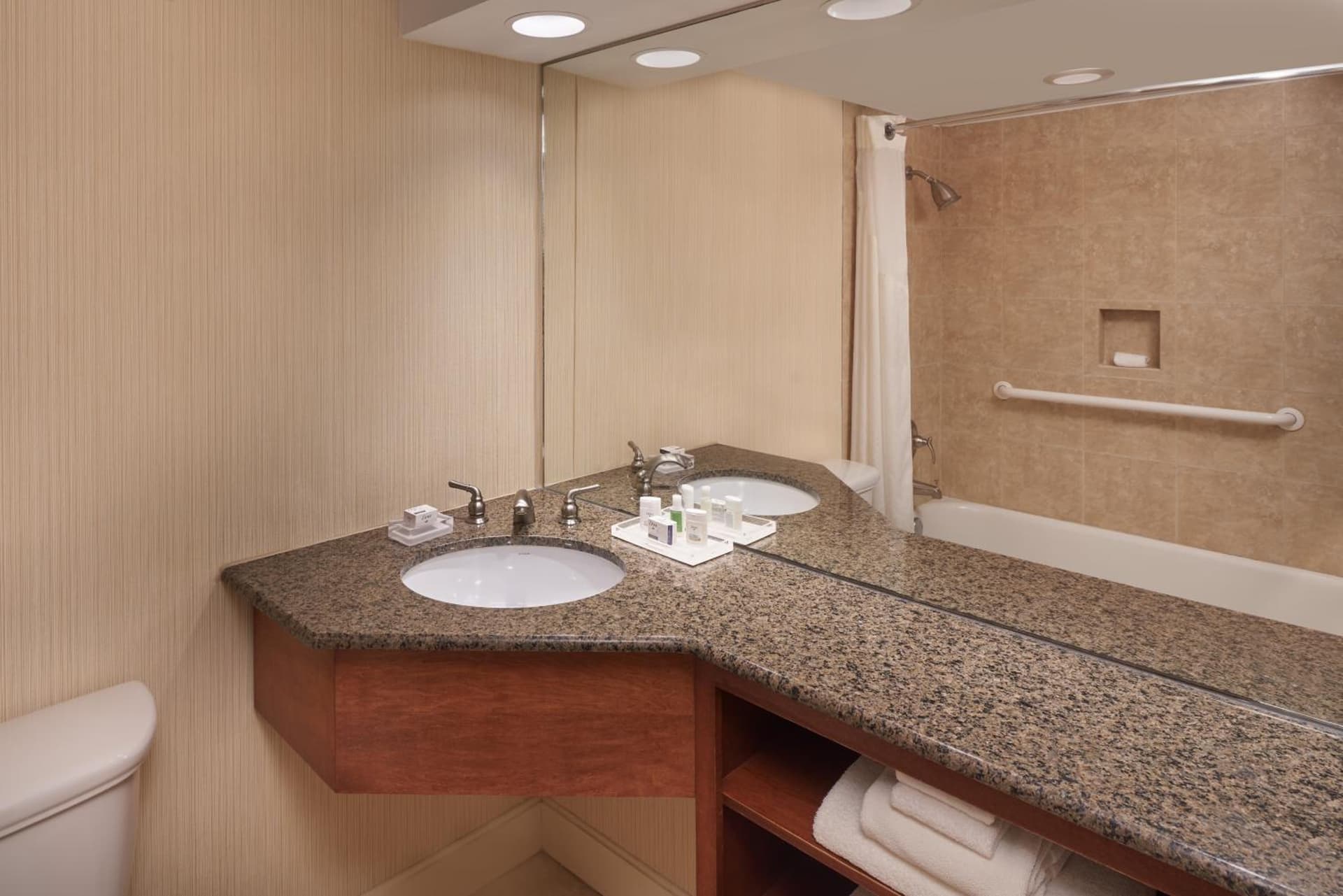 Wyndham Executive Center Columbia property views in Columbia, MO — gallery photo 3