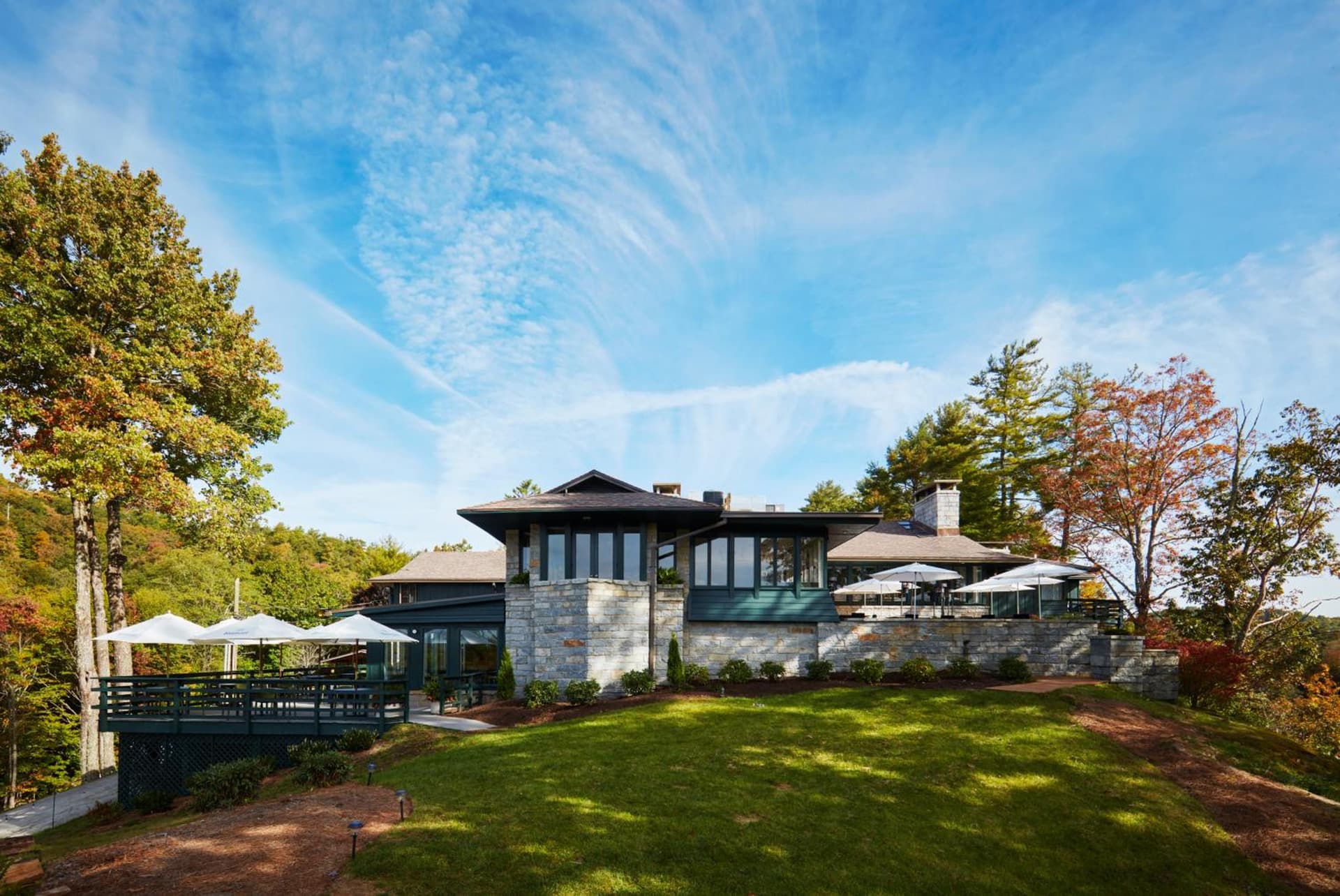 Skyline Lodge — hotel in Highlands, North Carolina