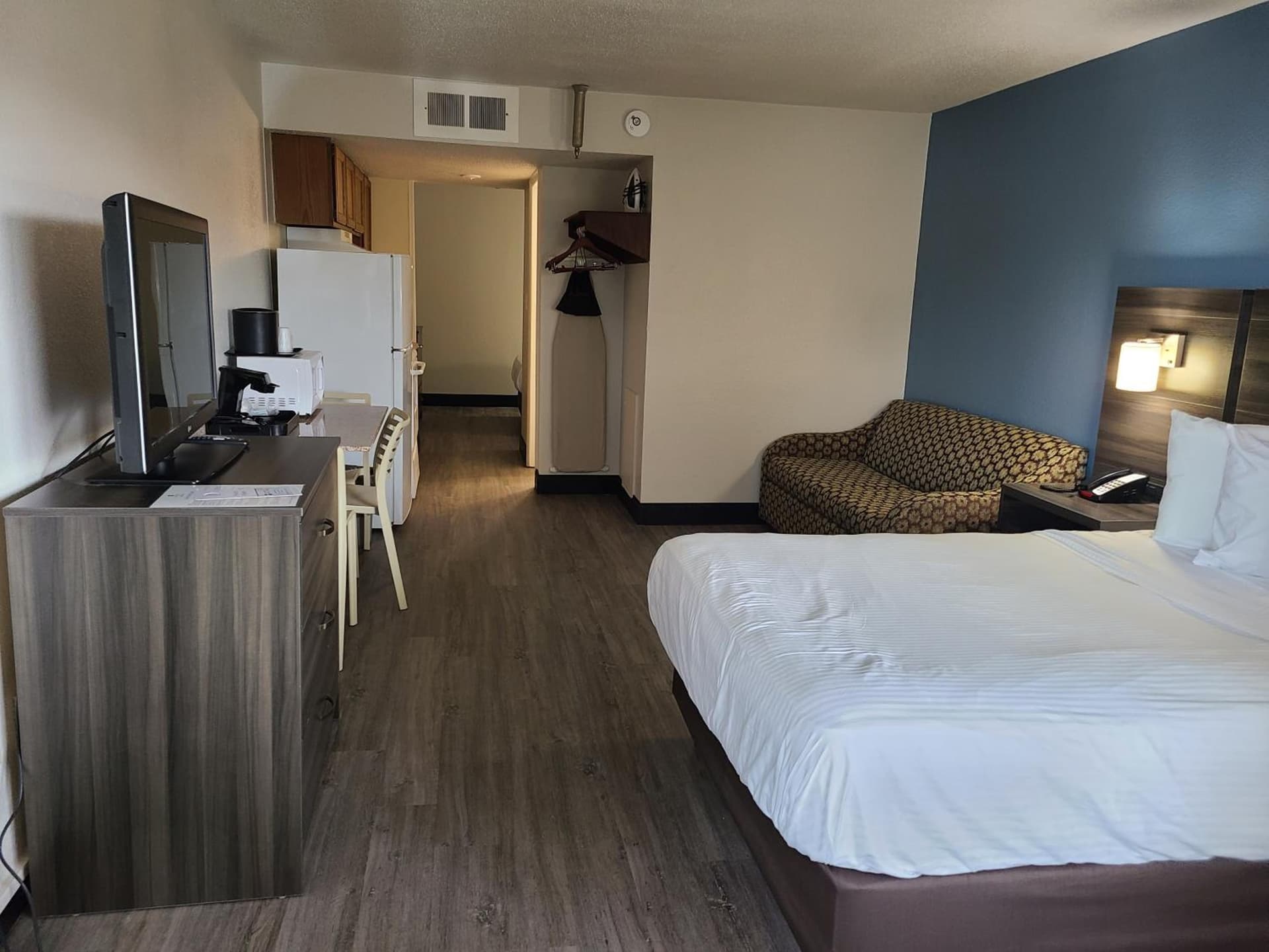 SureStay Hotel by Best Western Virginia Beach Royal Clipper interior in Virginia Beach, VA — gallery photo 2