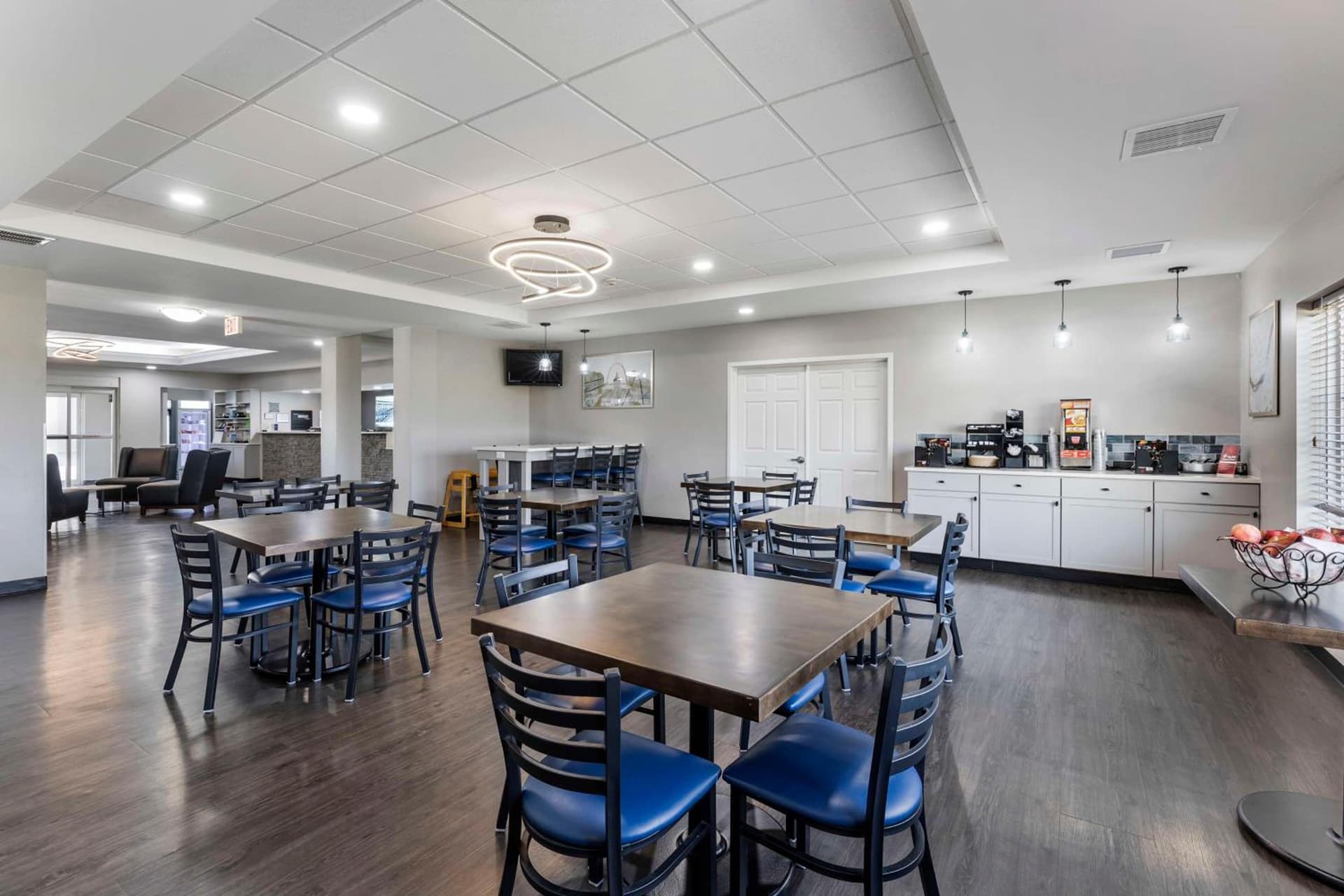 Best Western Plus MidAmerica Hotel gallery photo in Mascoutah, IL — image 38