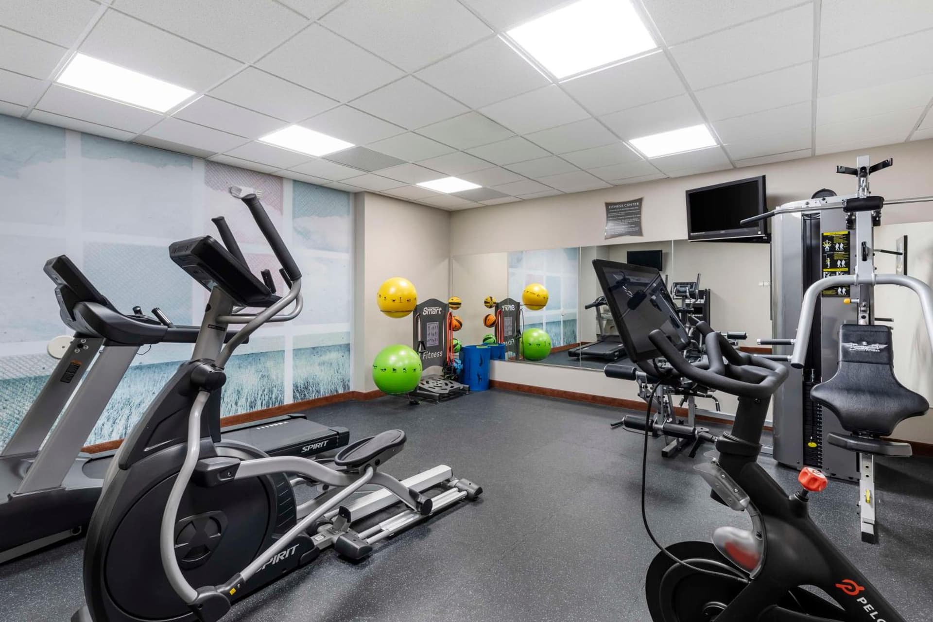 Best Western Plus MidAmerica Hotel gallery photo in Mascoutah, IL — image 27
