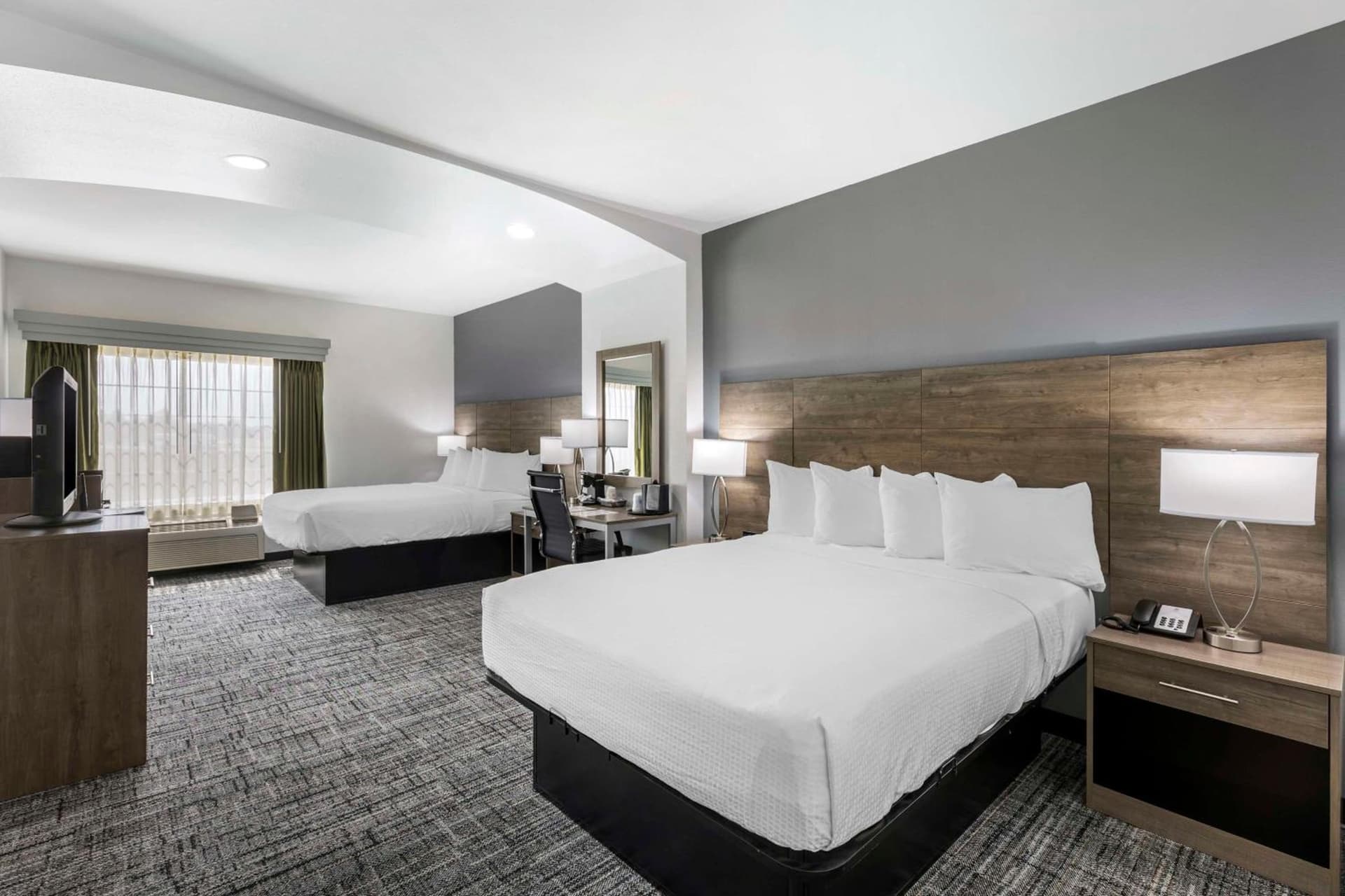 Best Western Plus MidAmerica Hotel property views in Mascoutah, IL — gallery photo 3