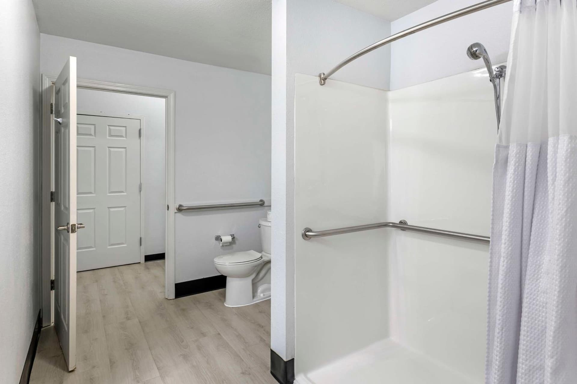 Best Western Plus MidAmerica Hotel gallery photo in Mascoutah, IL — image 23