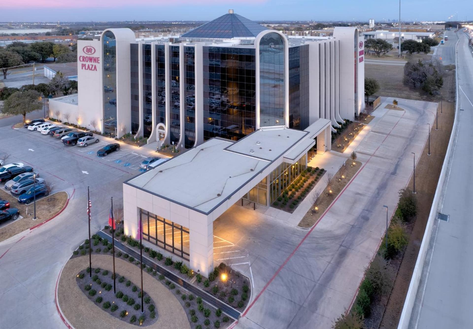 The Arlin, Arlington, a Tribute Portfolio Hotel gallery photo in Arlington, TX — image 70