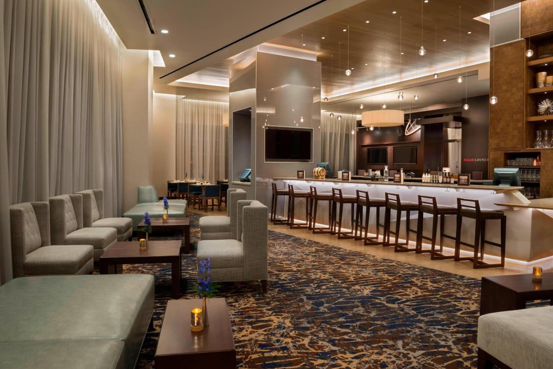 Buffalo Marriott at LECOM HARBORCENTER gallery photo in Buffalo, NY — image 18