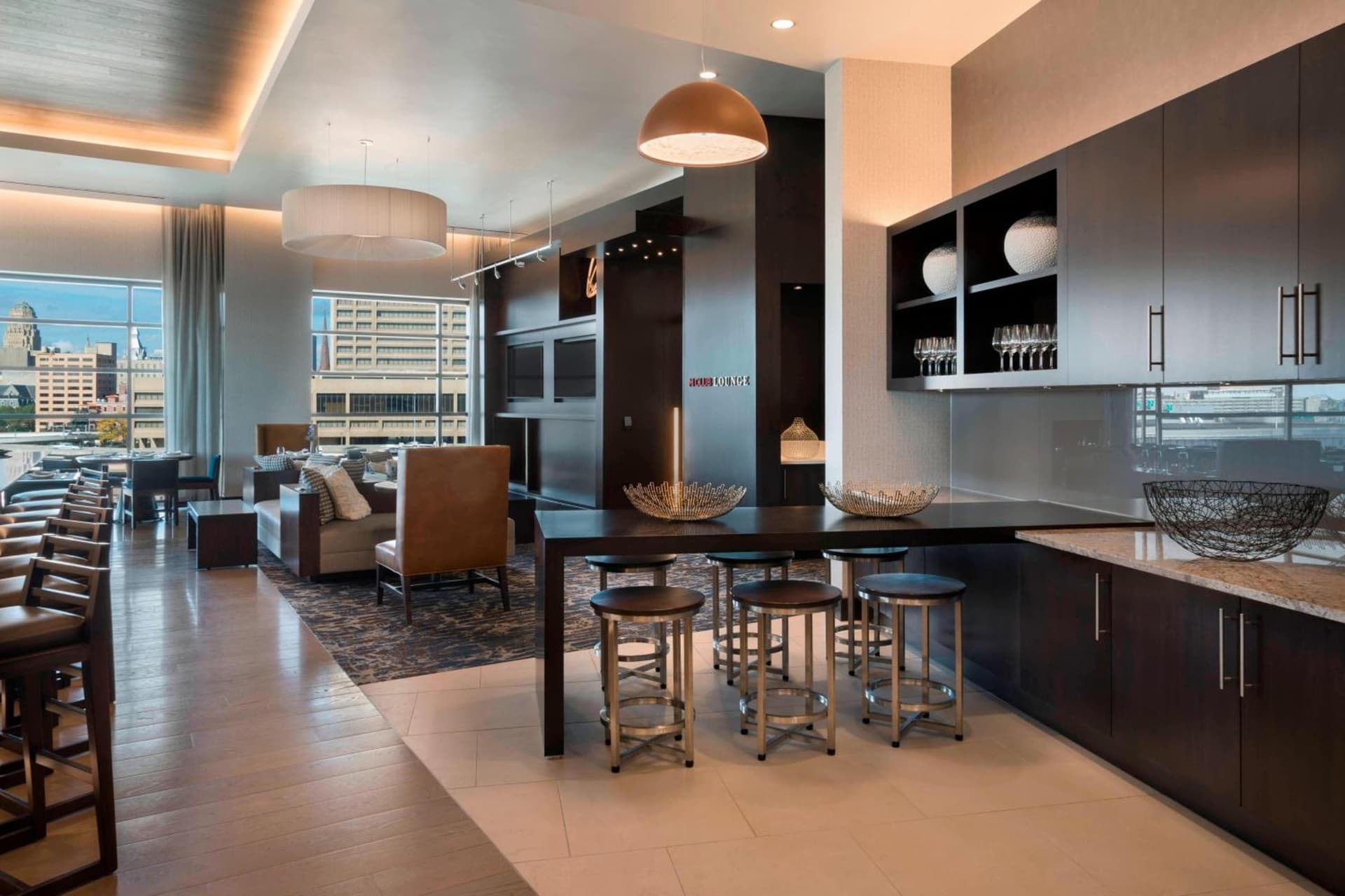 Buffalo Marriott at LECOM HARBORCENTER gallery photo in Buffalo, NY — image 26