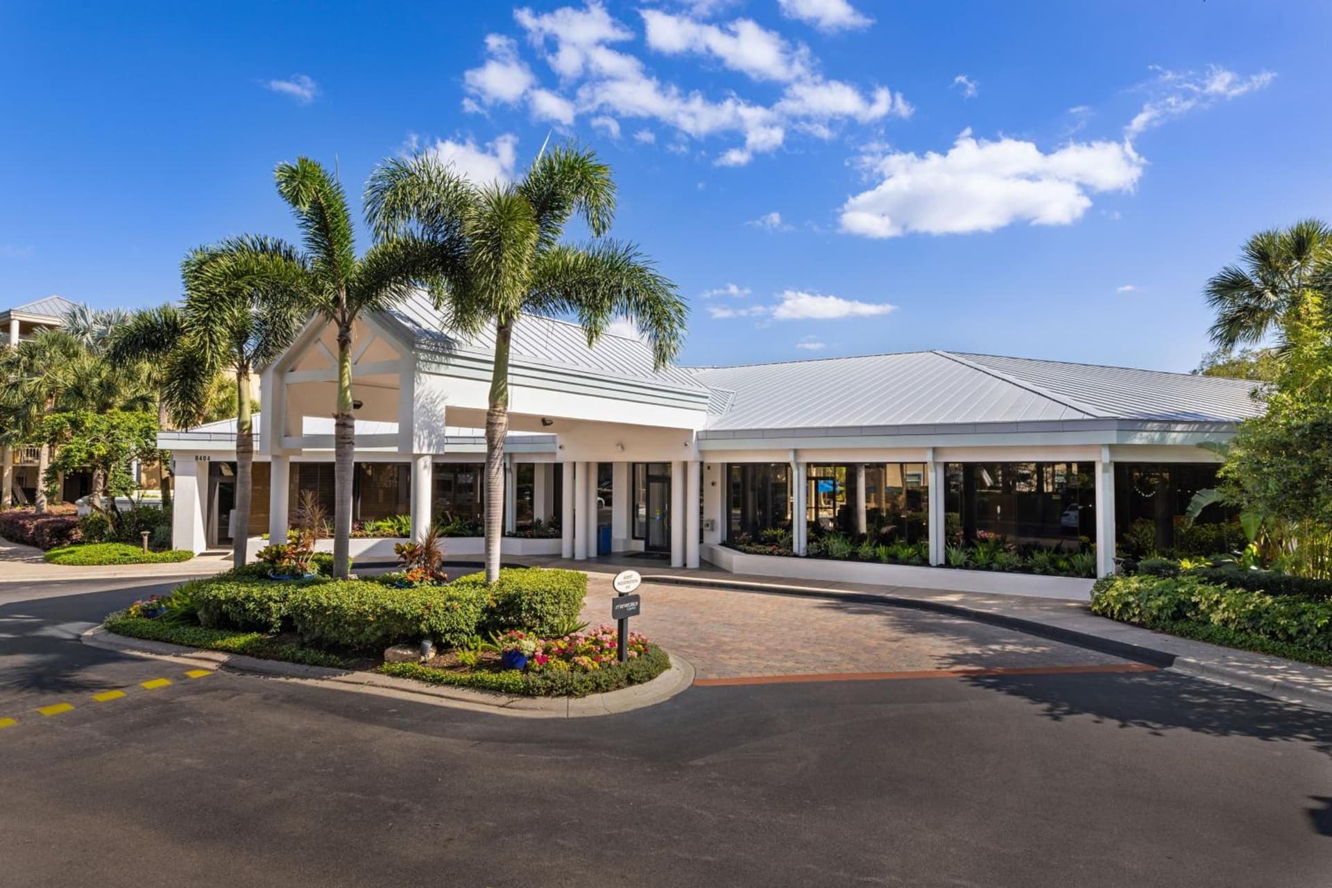 Marriott's Imperial Palms Villas interior in Orlando, FL — gallery photo 2