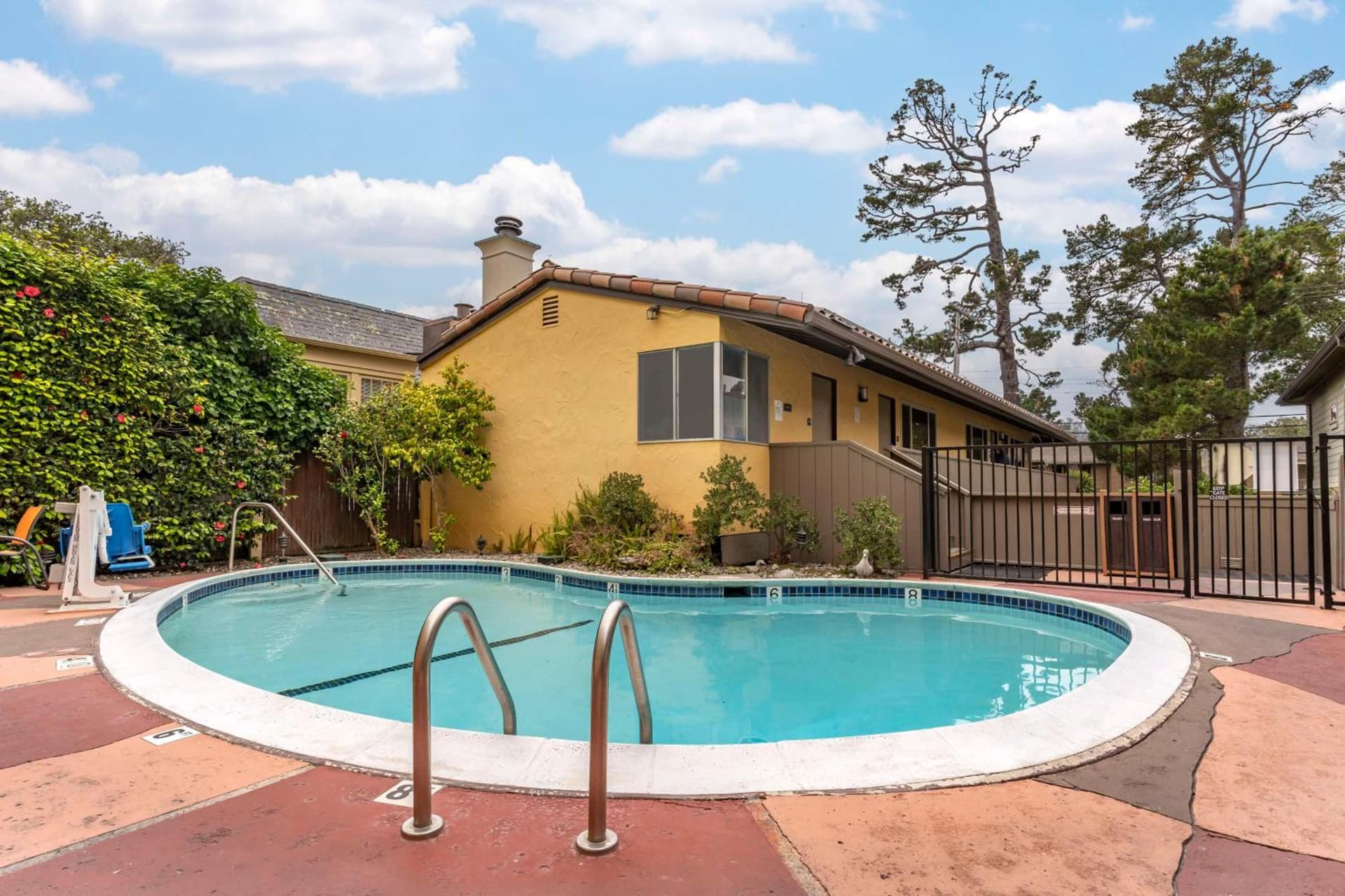 Best Western Carmel's Town House Lodge interior in Carmel, CA — gallery photo 2