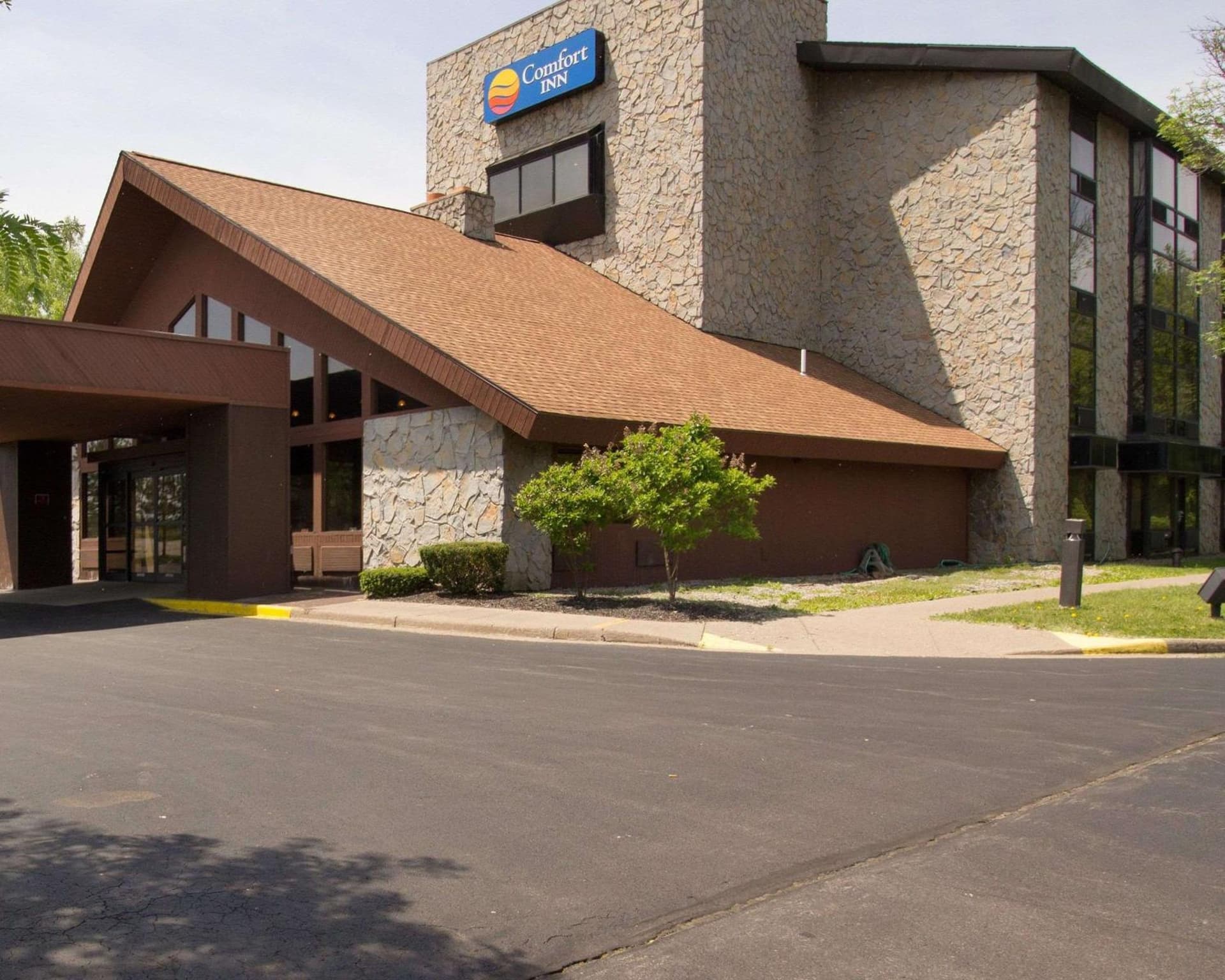Comfort Inn & Suites Syracuse-Carrier Circle featured exterior or lobby in East Syracuse, NY — similar hotel