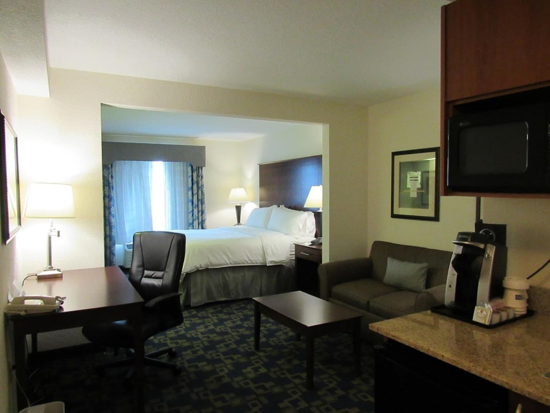 Holiday Inn Express & Suites Pembroke Pines-Sheridan St by IHG gallery photo in Pembroke Pines, FL — image 75