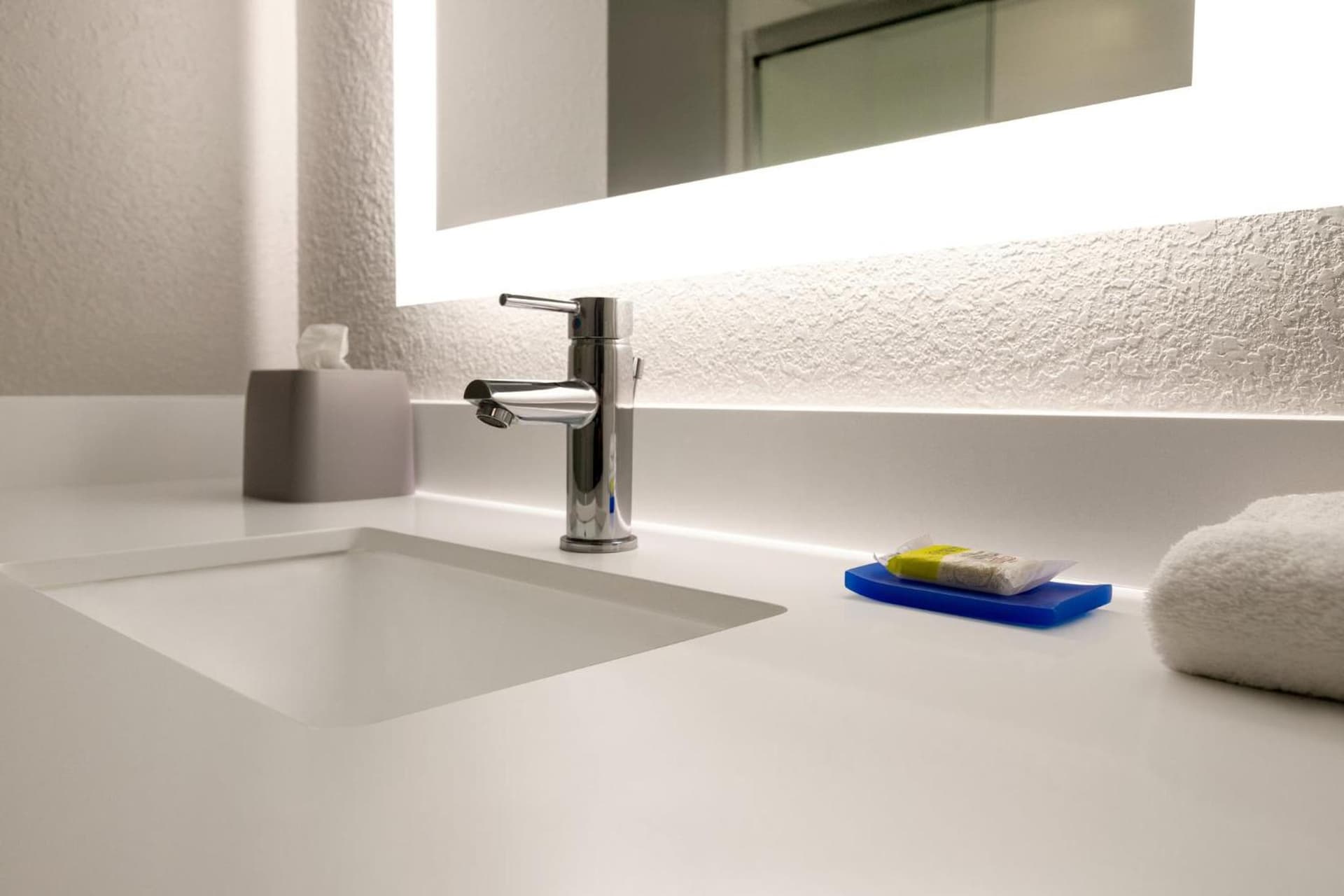 Holiday Inn Express & Suites Pembroke Pines-Sheridan St by IHG gallery photo in Pembroke Pines, FL — image 77