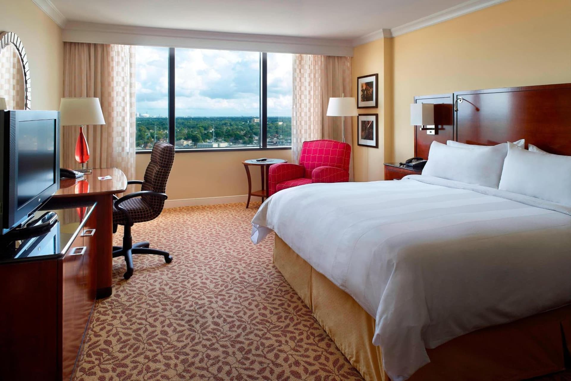 New Orleans Marriott Metairie At Lakeway interior in Metairie, LA — gallery photo 2