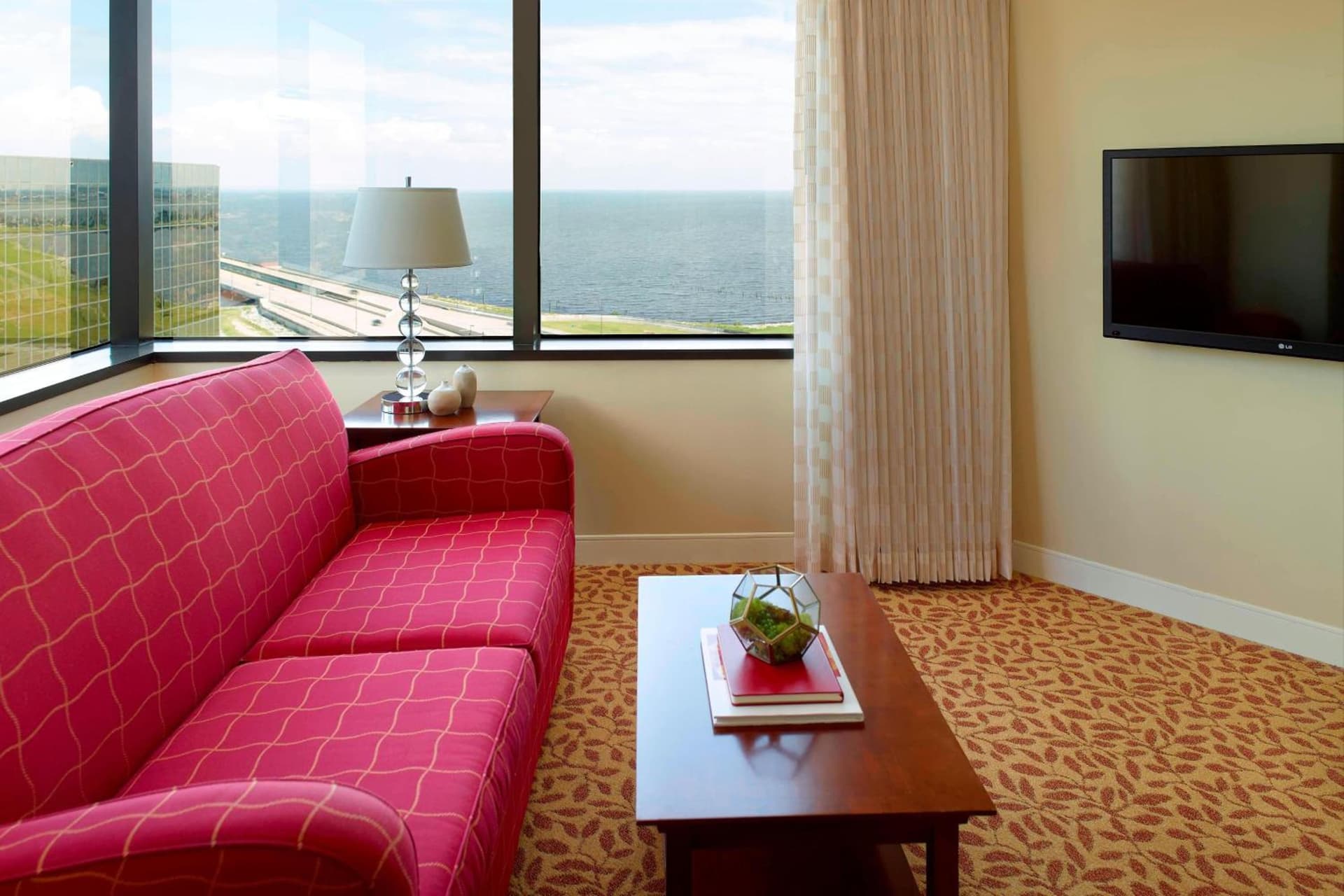 New Orleans Marriott Metairie At Lakeway gallery photo in Metairie, LA — image 10