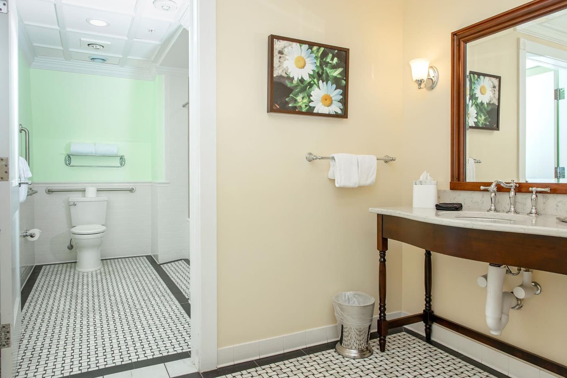 Mills Park Hotel gallery photo in Fairborn, OH — image 22