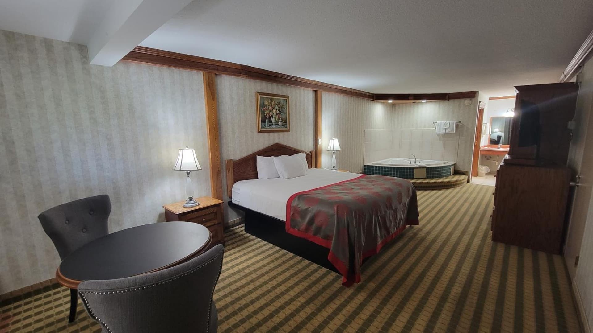 Ramada by Wyndham Saginaw Hotel & Suites gallery photo in Saginaw, MI — image 45